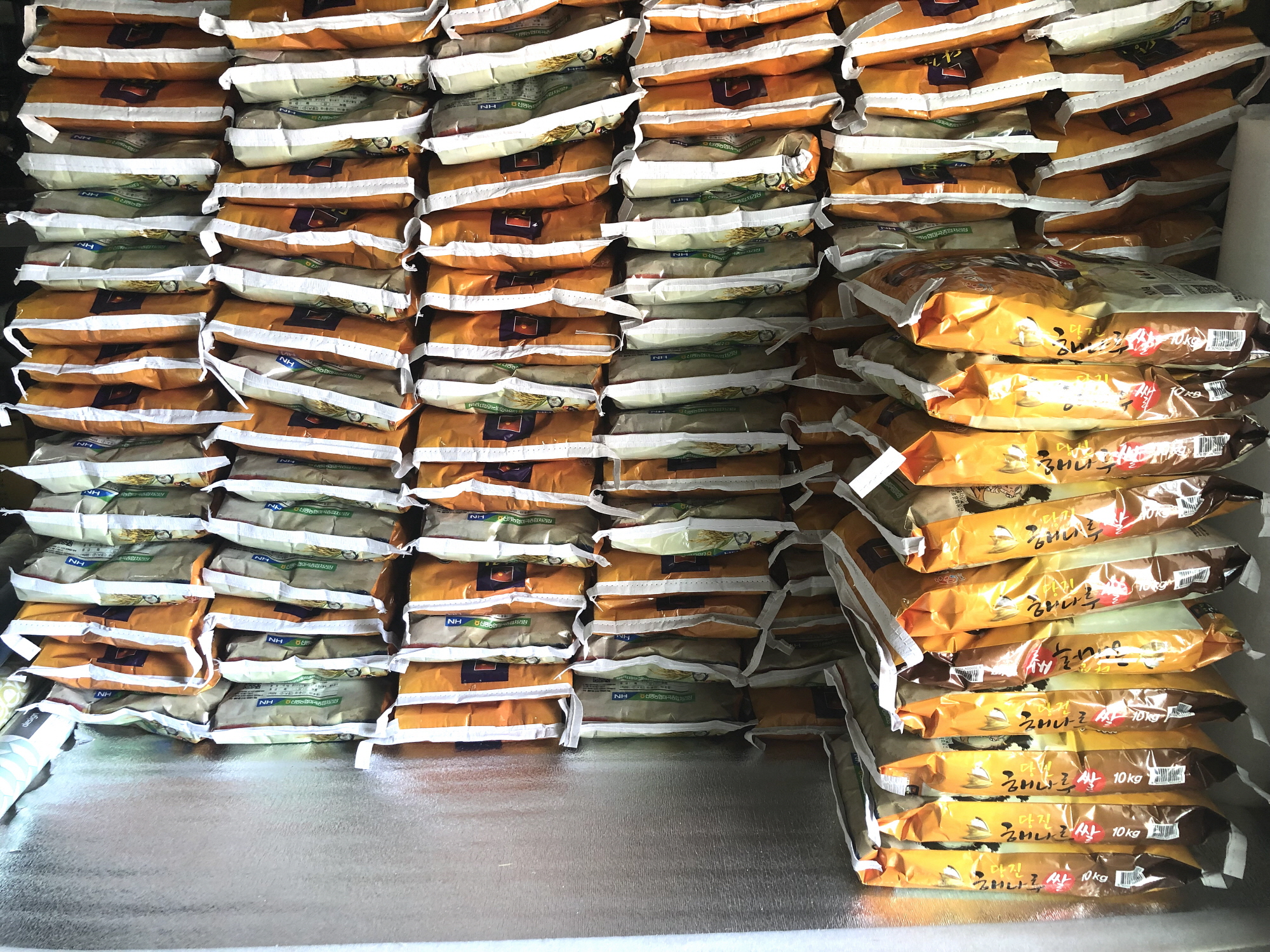 ㈜삼성제스피, 부곡동에 쌀 100포 기탁