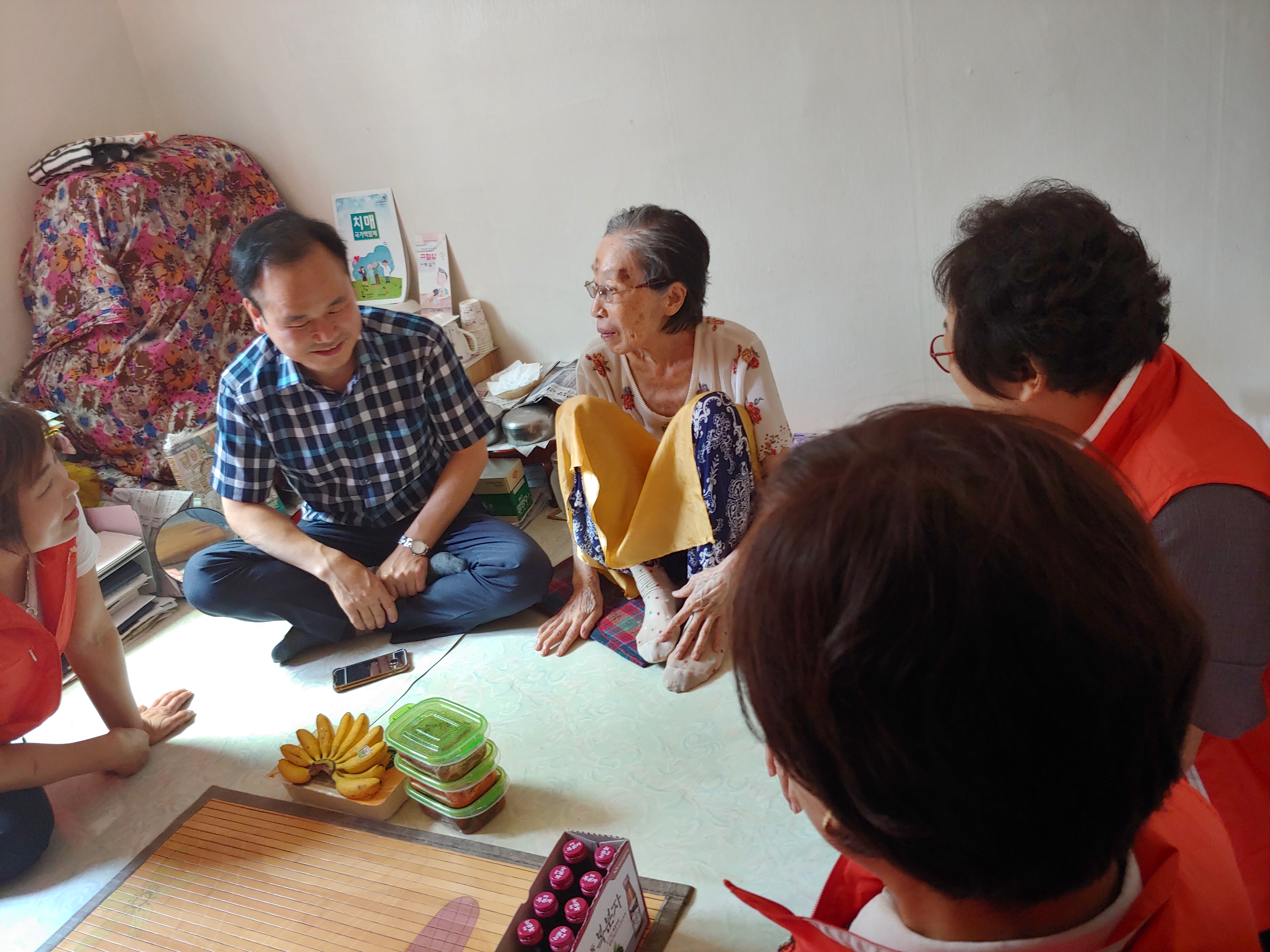 안산동 지역사회보장협의체, 노인의 안부를 묻다