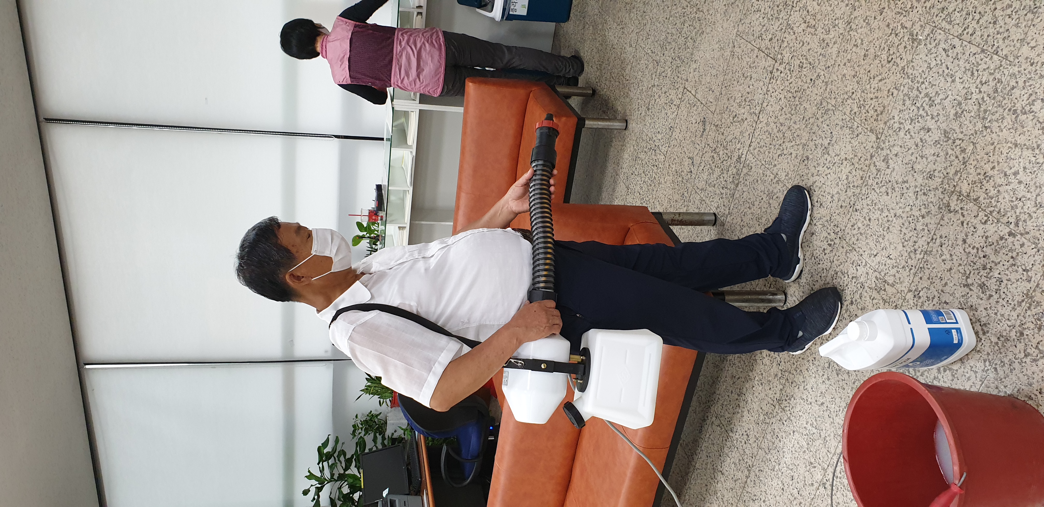 성포동 행정복지센터, ‘코로나19’청사방역에 총력