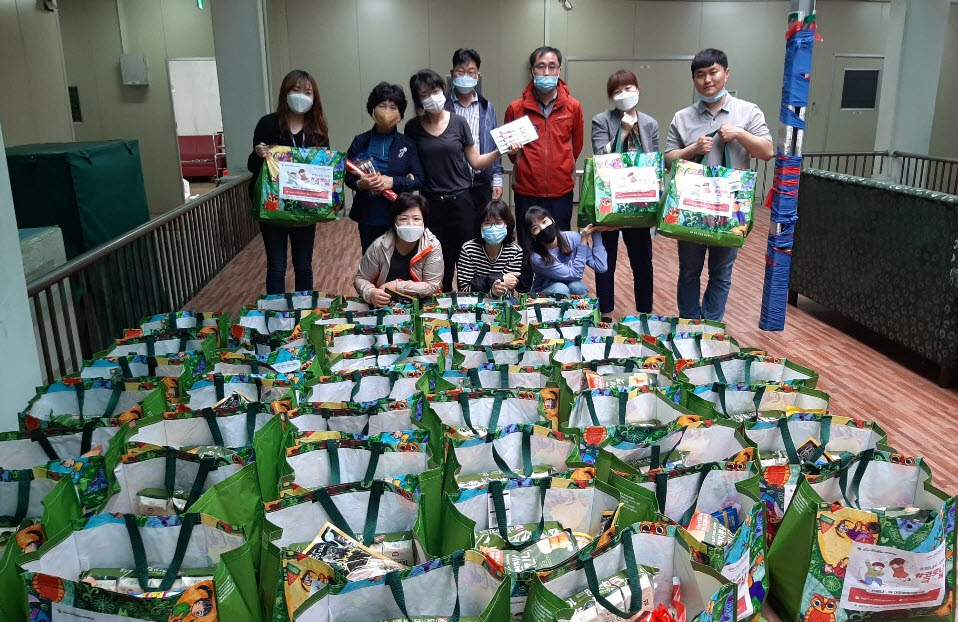 안산시 선부2동, 취약계층에 코로나19 극복 생필품 지원