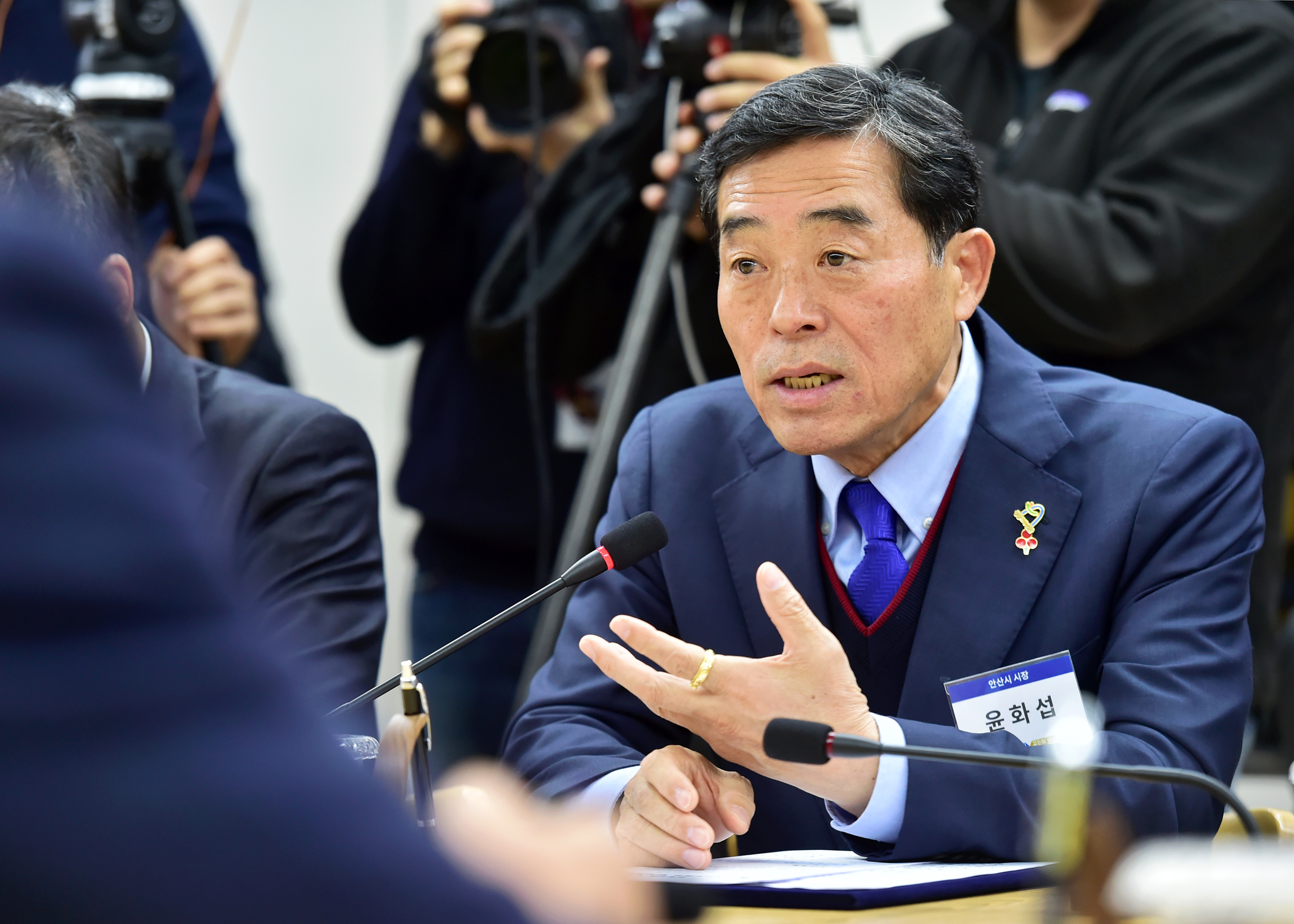 윤화섭 시장 “골목상권 보호·활성화에 노력하겠다”