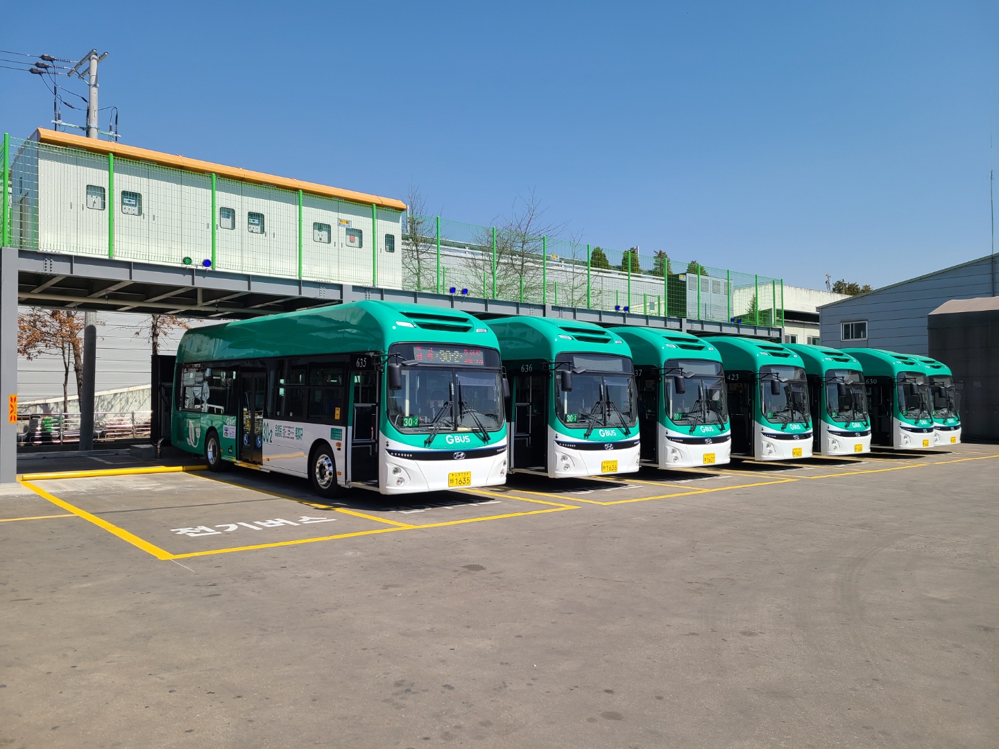 안산시, 친환경 전기저상버스 13대 운행