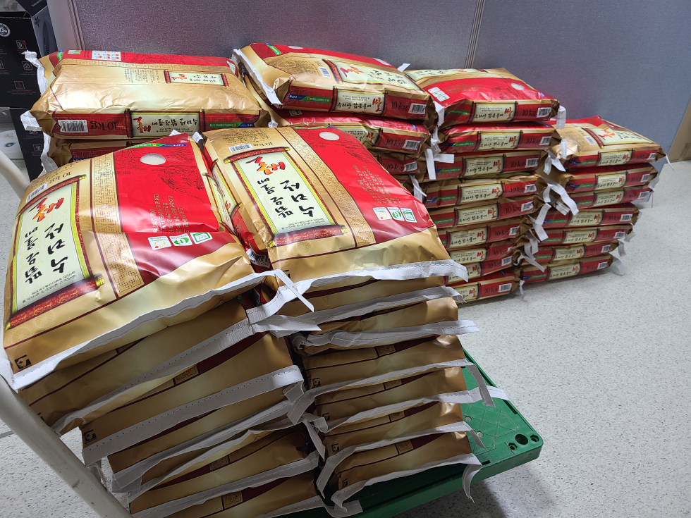 안산시 상록구, 안산슈퍼맨주유소로부터 사랑의 쌀 10㎏ 50포 기탁 받아