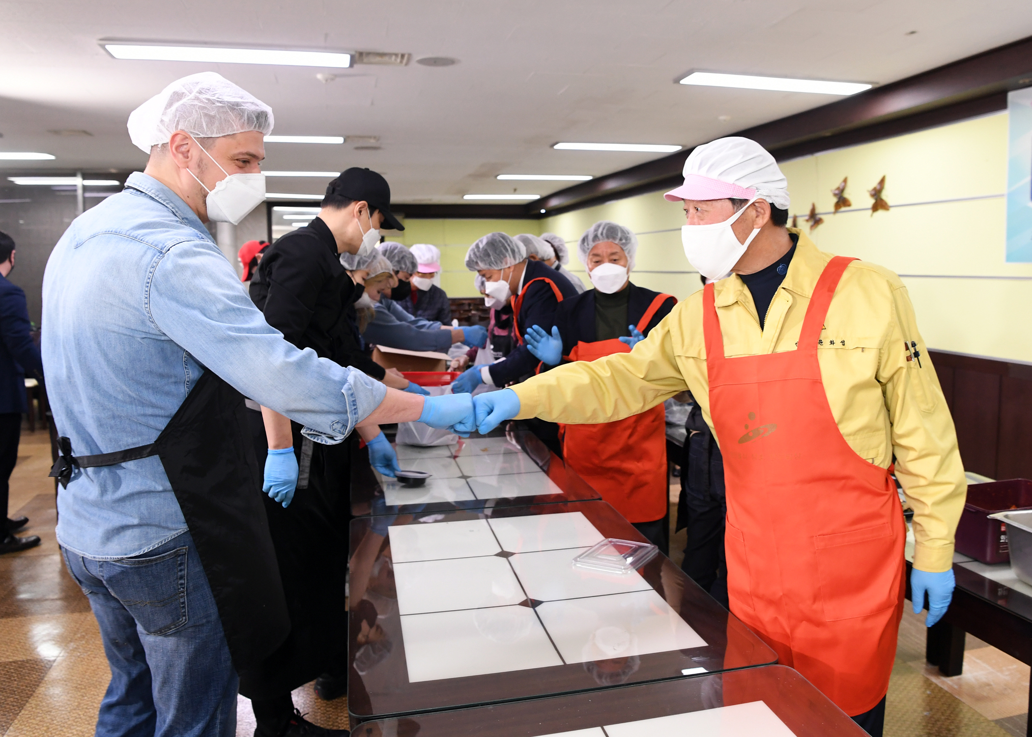 안산시, 스타셰프와 함께 취약계층 도시락 나눔