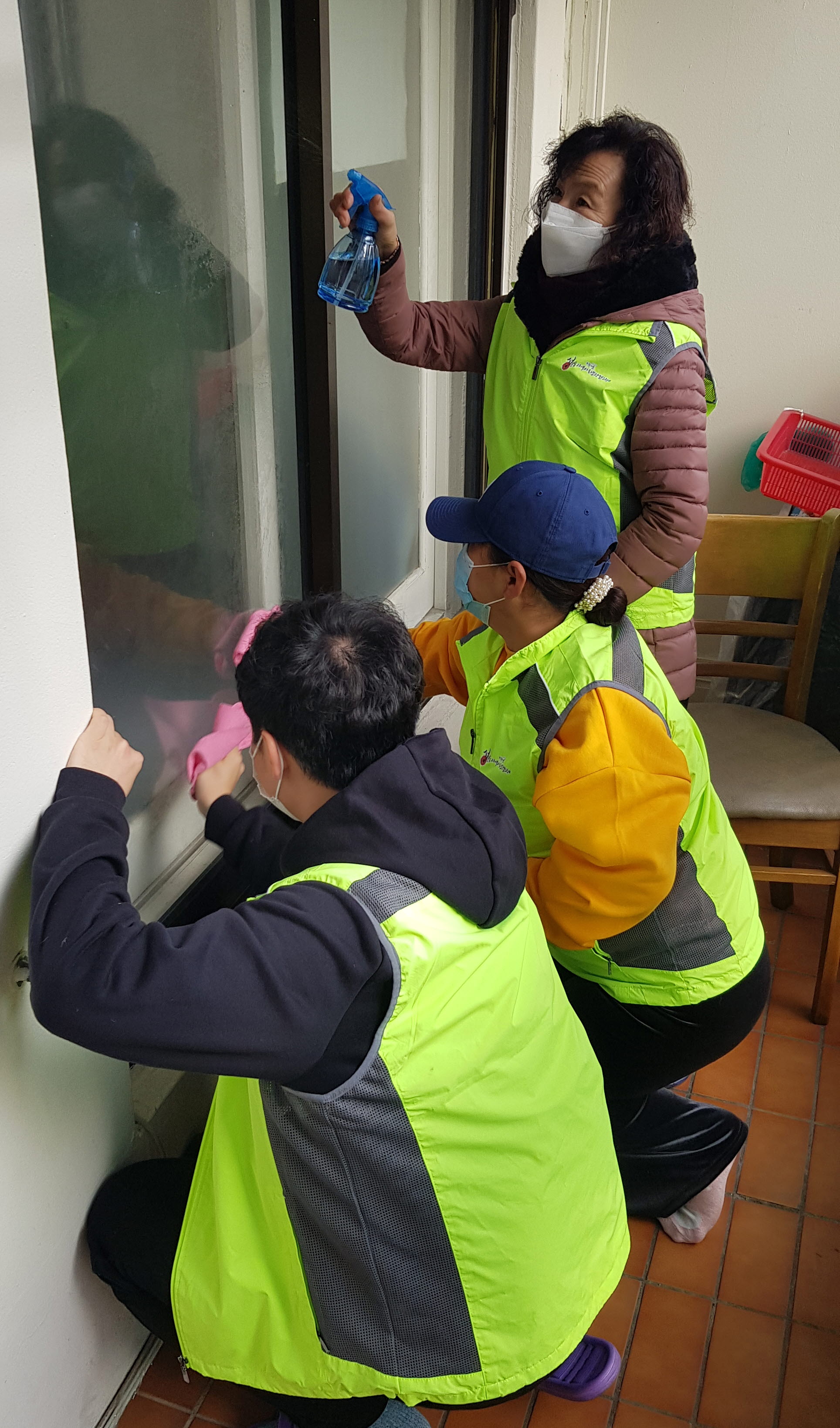 안산시 성포동 지역사회보장협의체, 한파 대비 단열시공