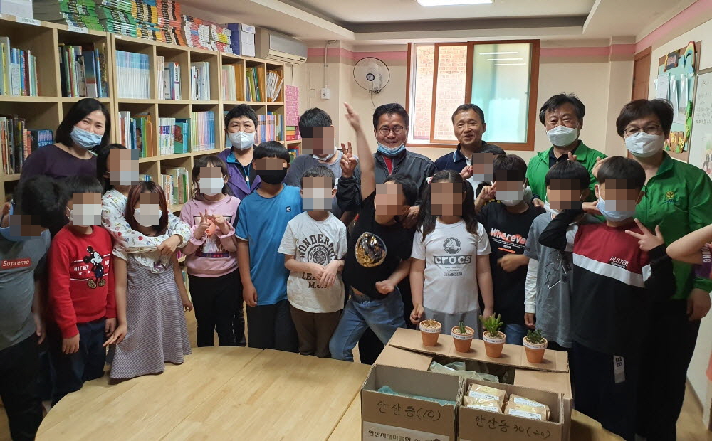 안산시 안산동 새마을회, 샌드위치 및 다육식물 전달