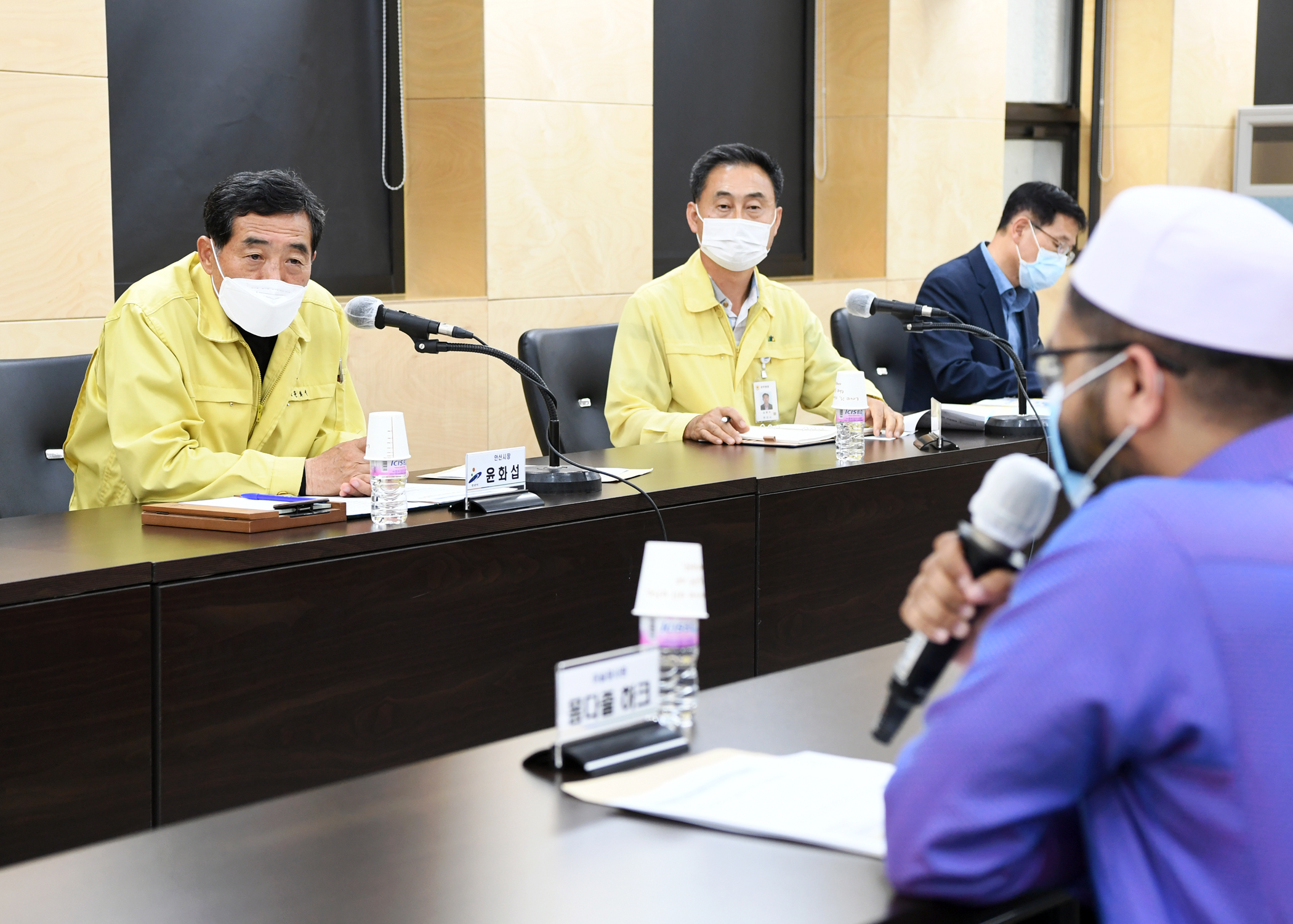 안산시, 코로나19 외국인주민 감염 대응 긴급회의 개최