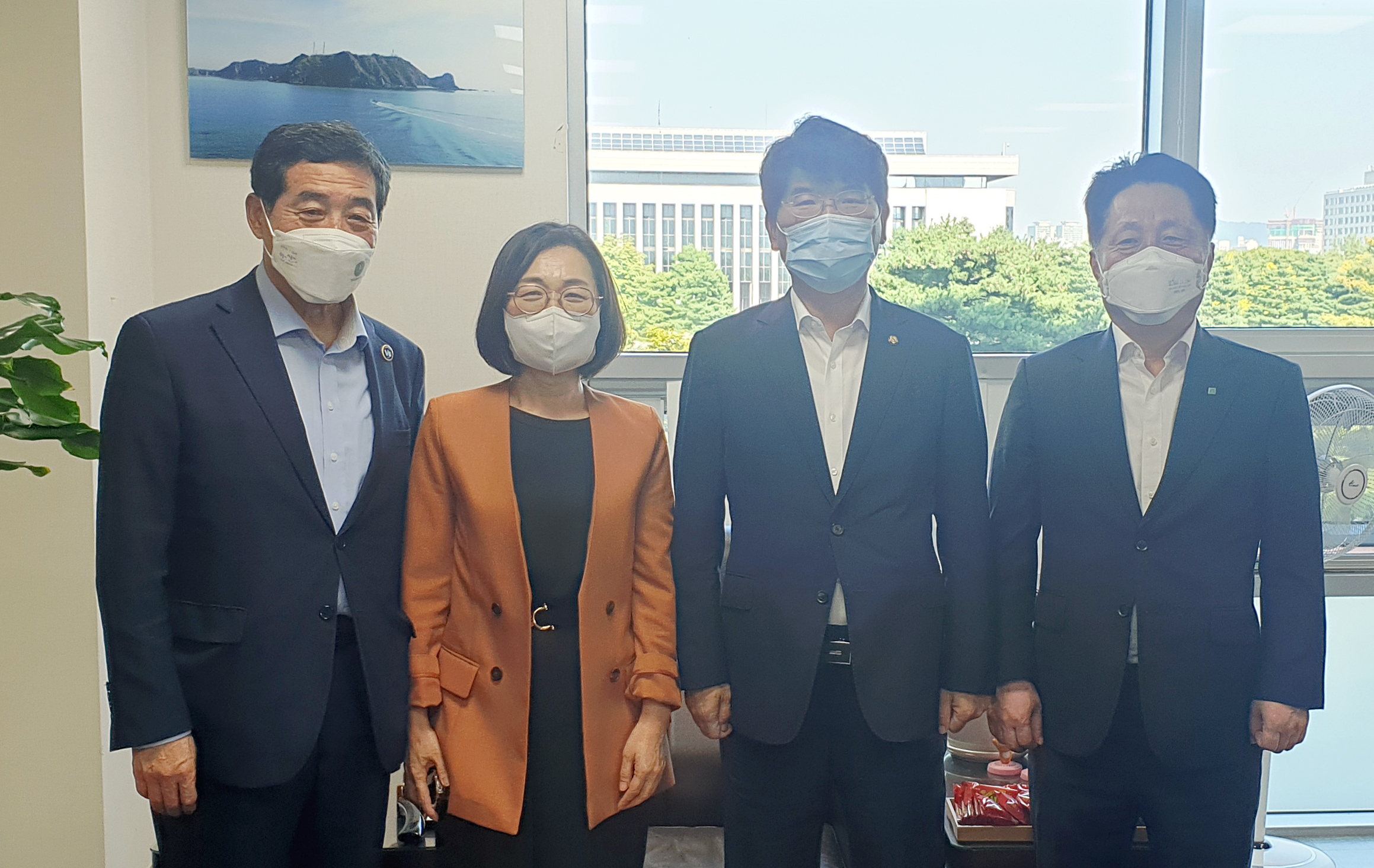 윤화섭 안산시장, 국회 찾아 “지방연구원 설립 확대 요청”