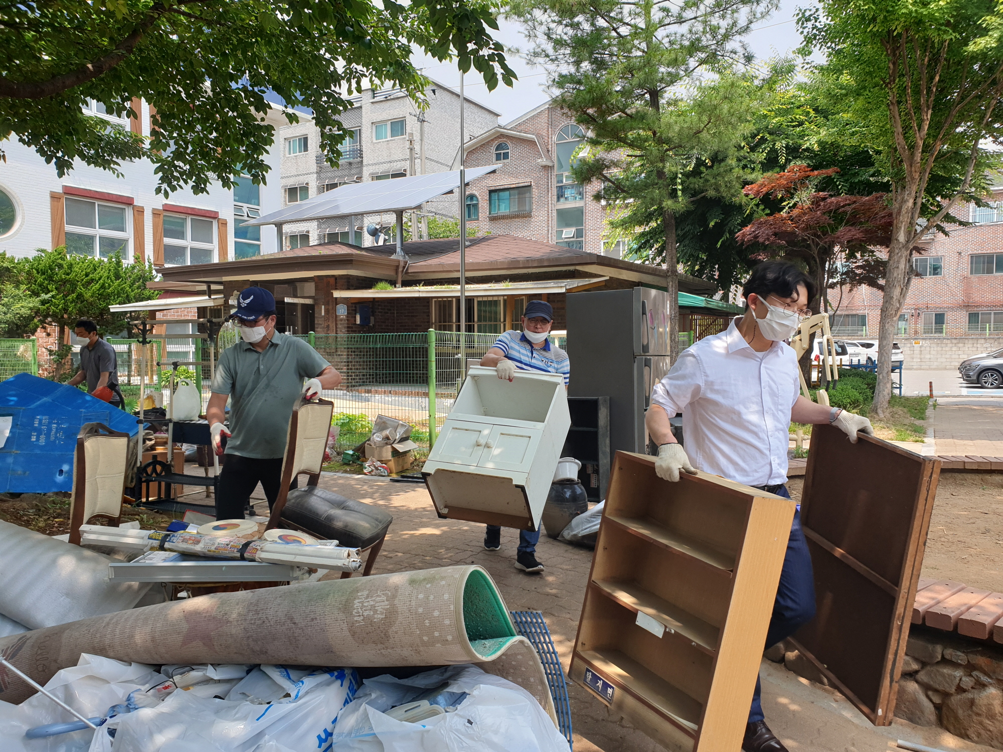 안산시 와동 체육회, 관내 경로당 환경 정리