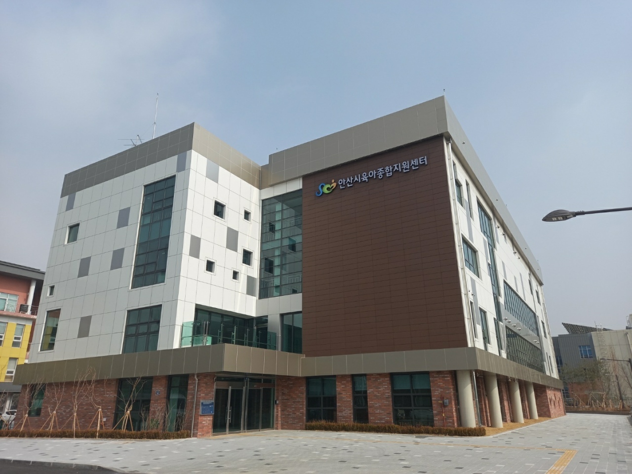 안산시육아종합지원센터 디지털북 체험공간 조성