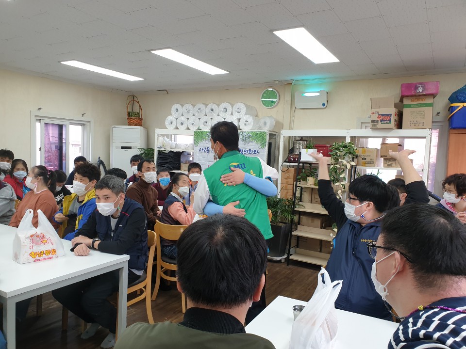 사이동 새마을회,‘사랑의 치킨’나눔 봉사