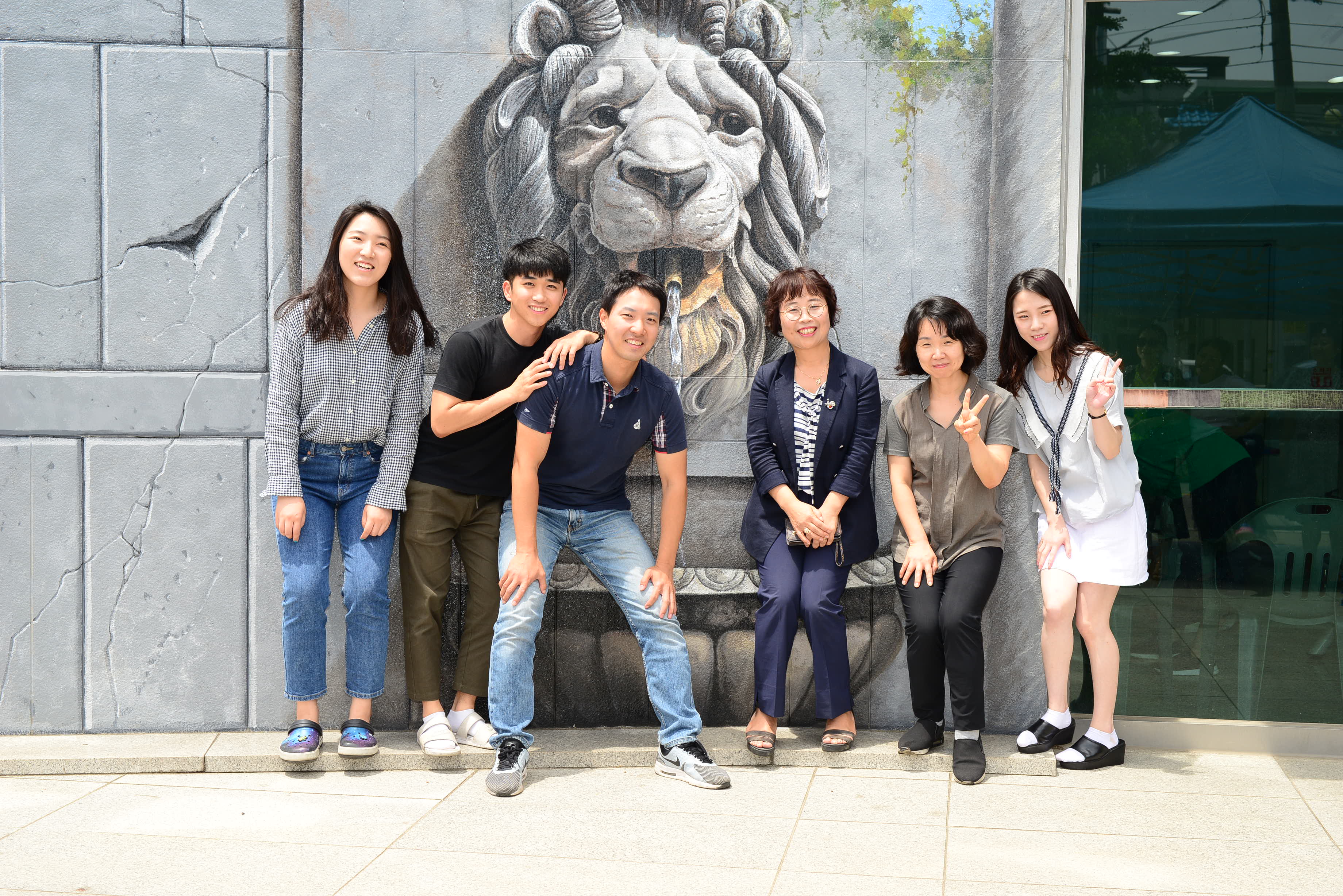 글로벌 원곡동에 가면 ‘사자’가 있다?