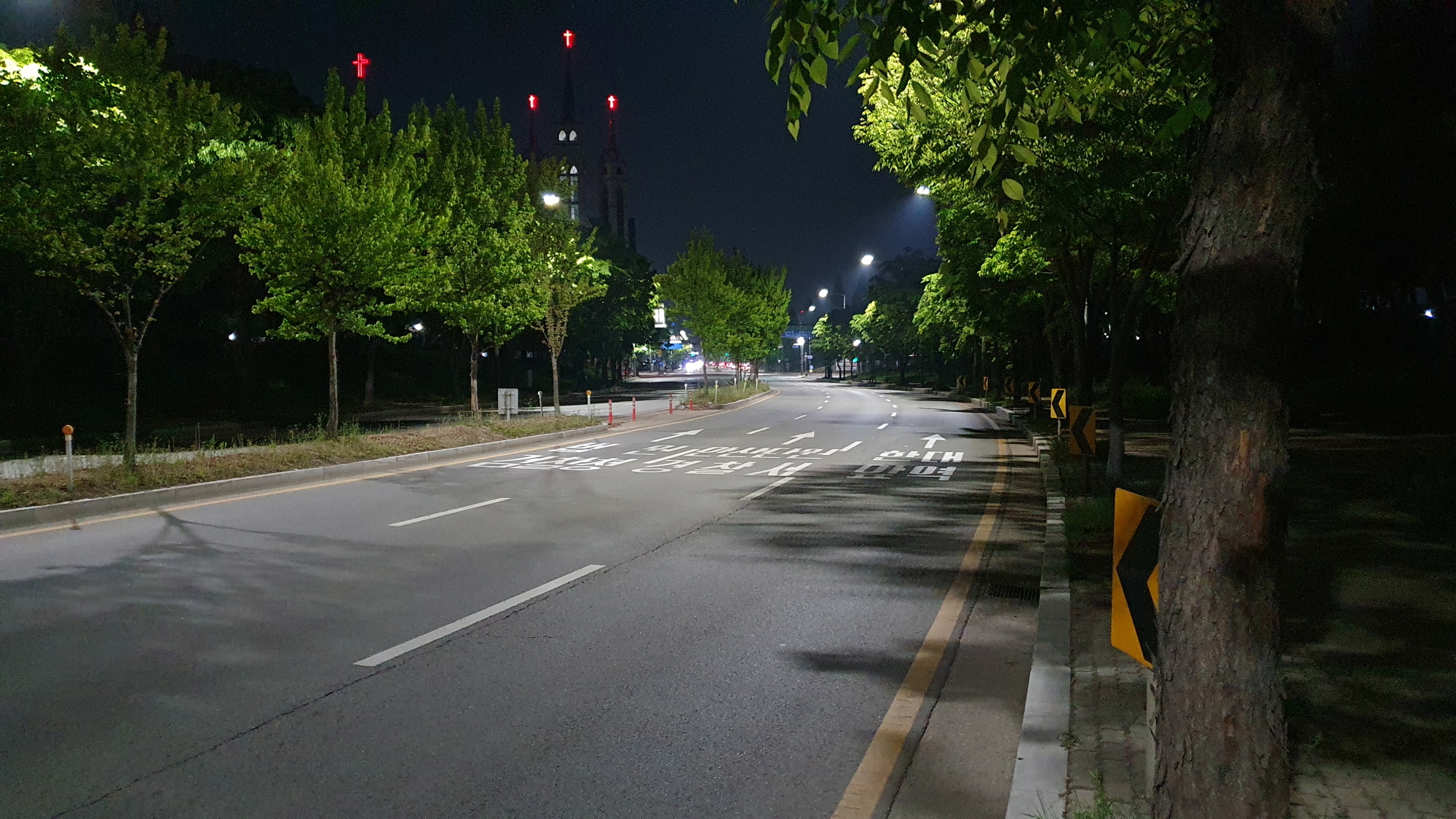 안산시 상록구, 도로변 LED 노후 가로등 교체…밤길 안심 환경 조성