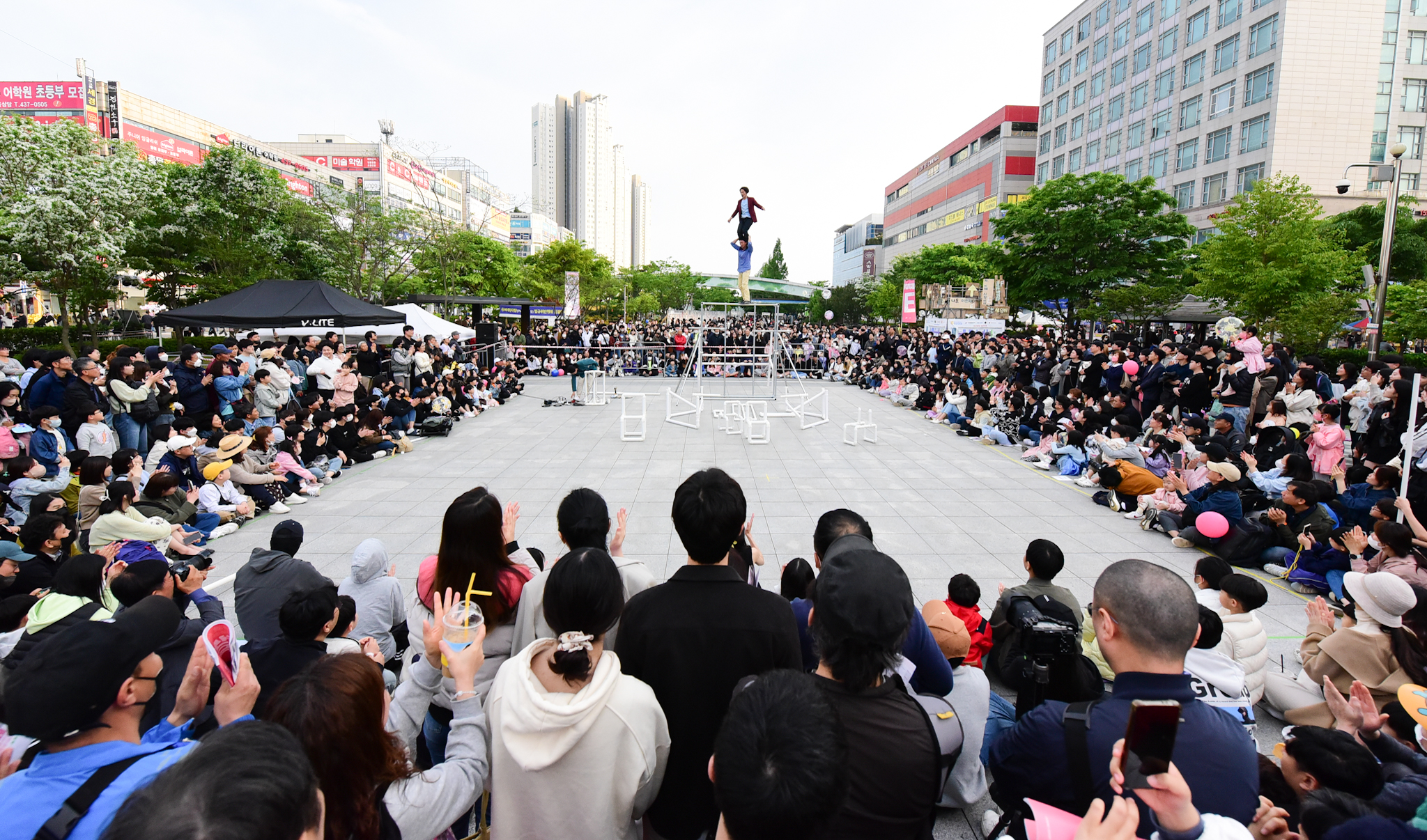 제19회 안산국제거리극축제, 궂은 날씨에도 34만9천명 찾아 성황리 마무리