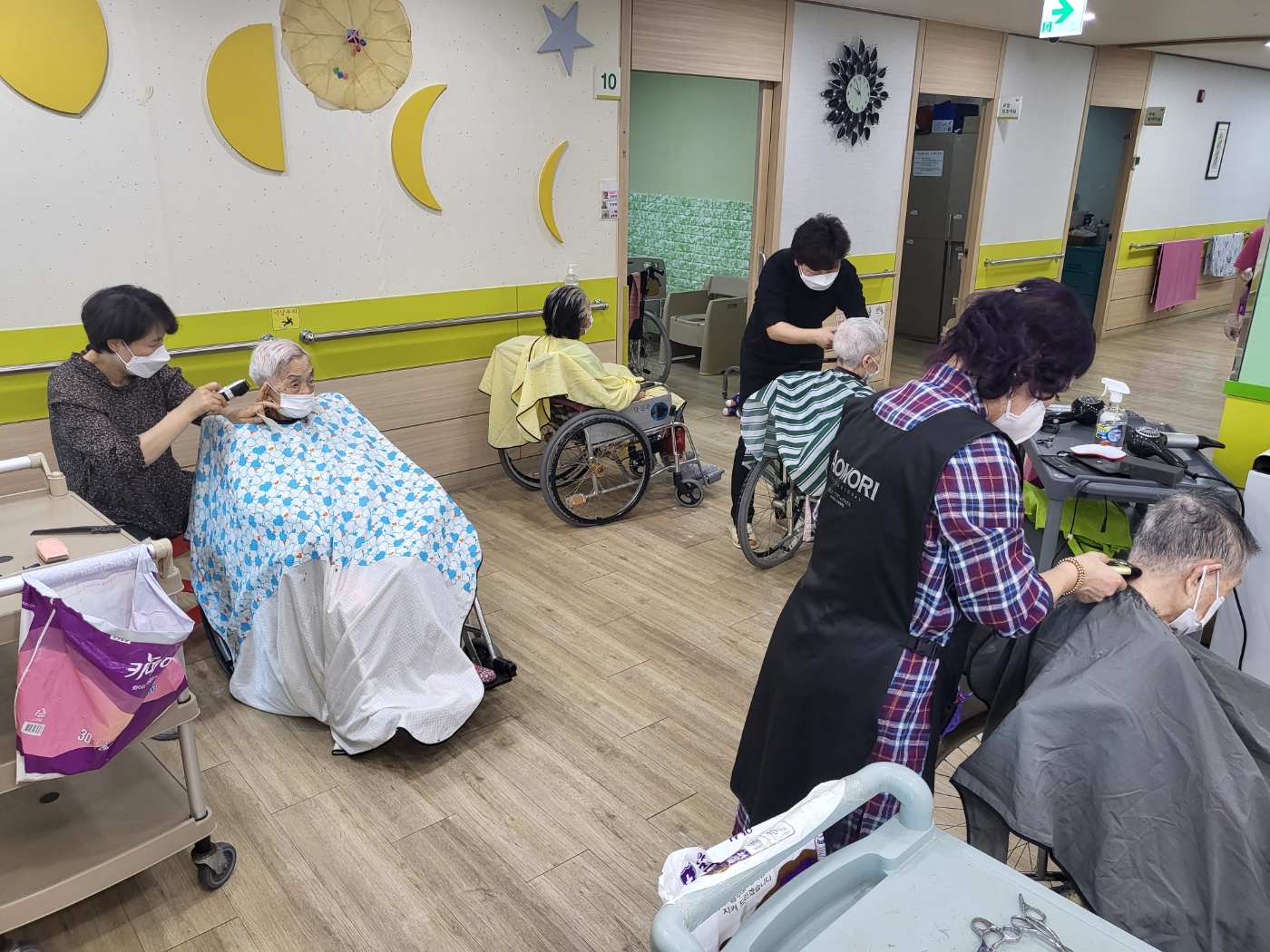 대한미용사회중앙회 안산지부, 요양원 어르신에 미용 봉사