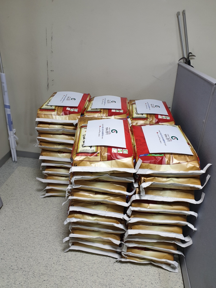 안산시 상록구, 슈퍼맨주유소로부터 사랑의 쌀 50포 기탁받아