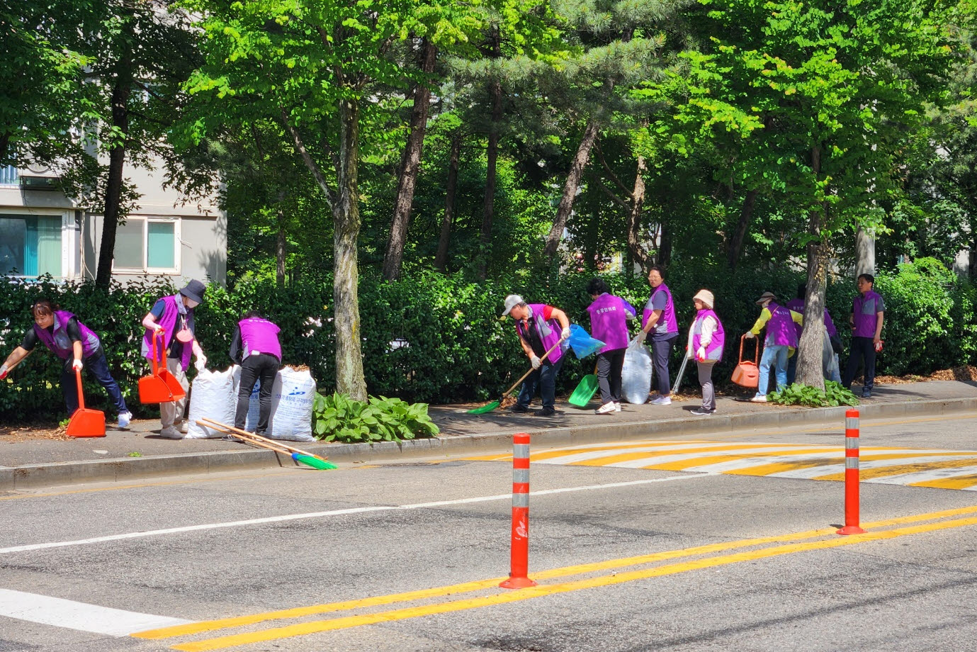 안산시 성포동 통장협의회·주민자치회, 환경정화활동 전개