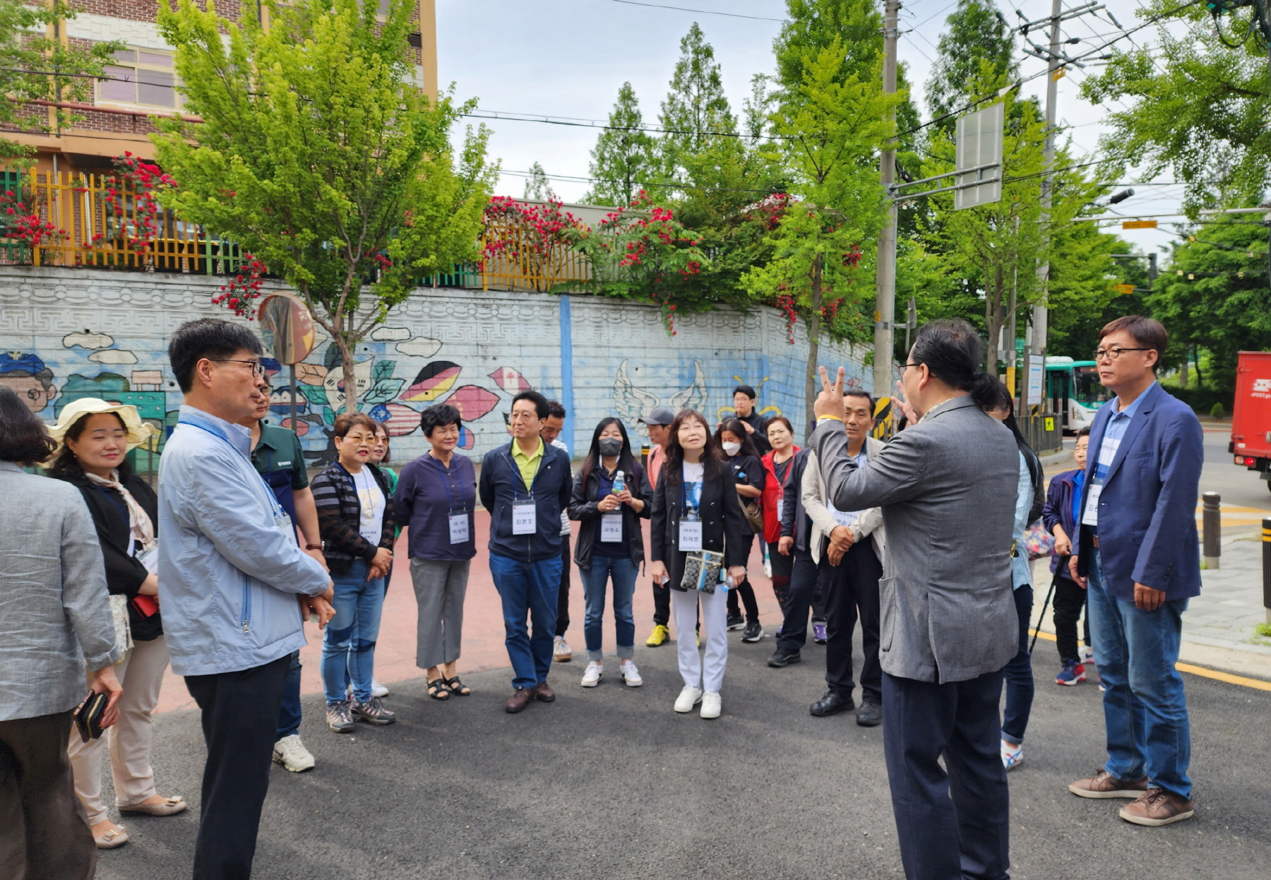“일동 주민자치회 우수 사례 배우러 왔어요”