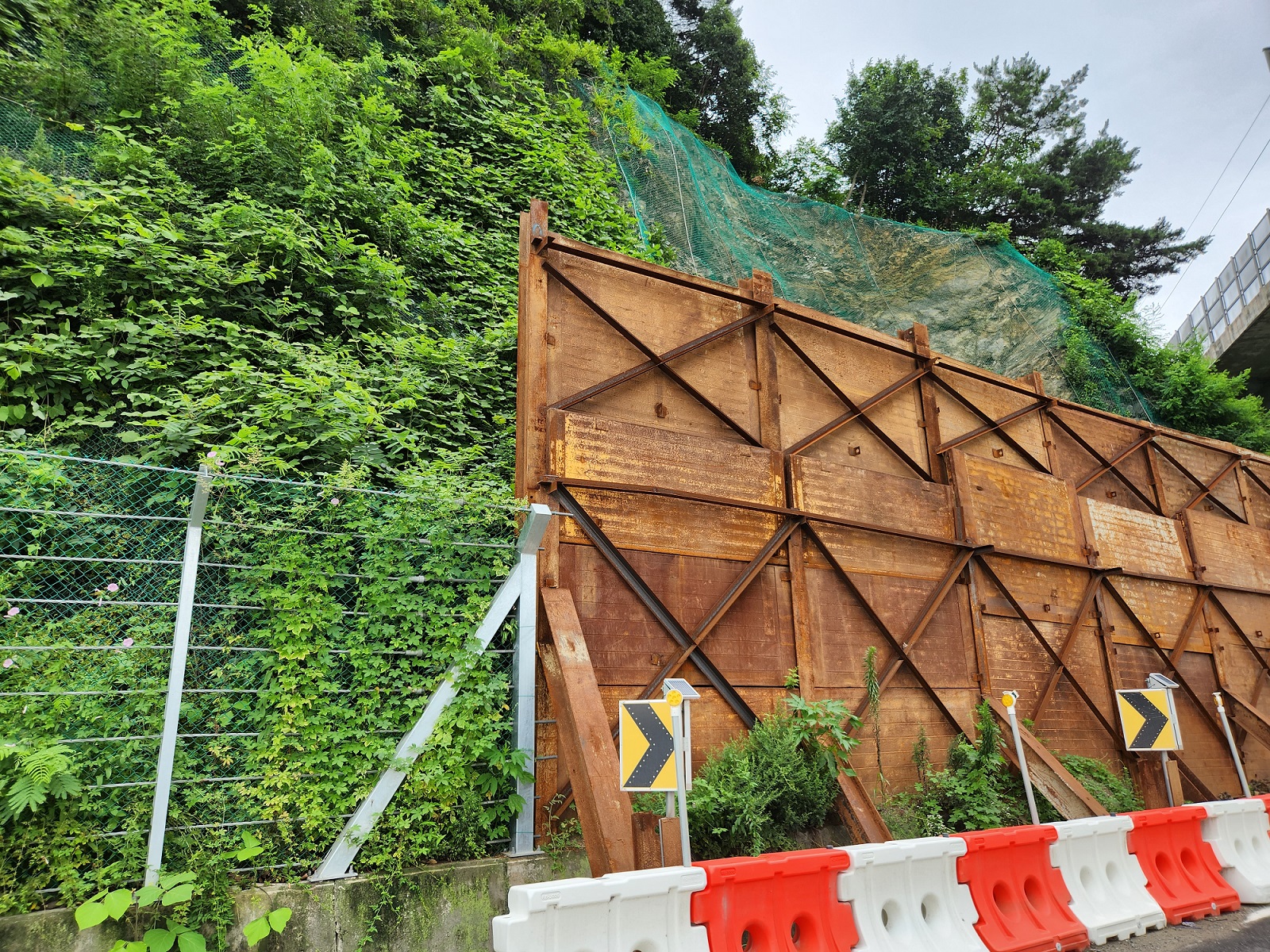 안산시 상록구, 용담로 급경사지 재해복구공사로 연말까지 교통 통제