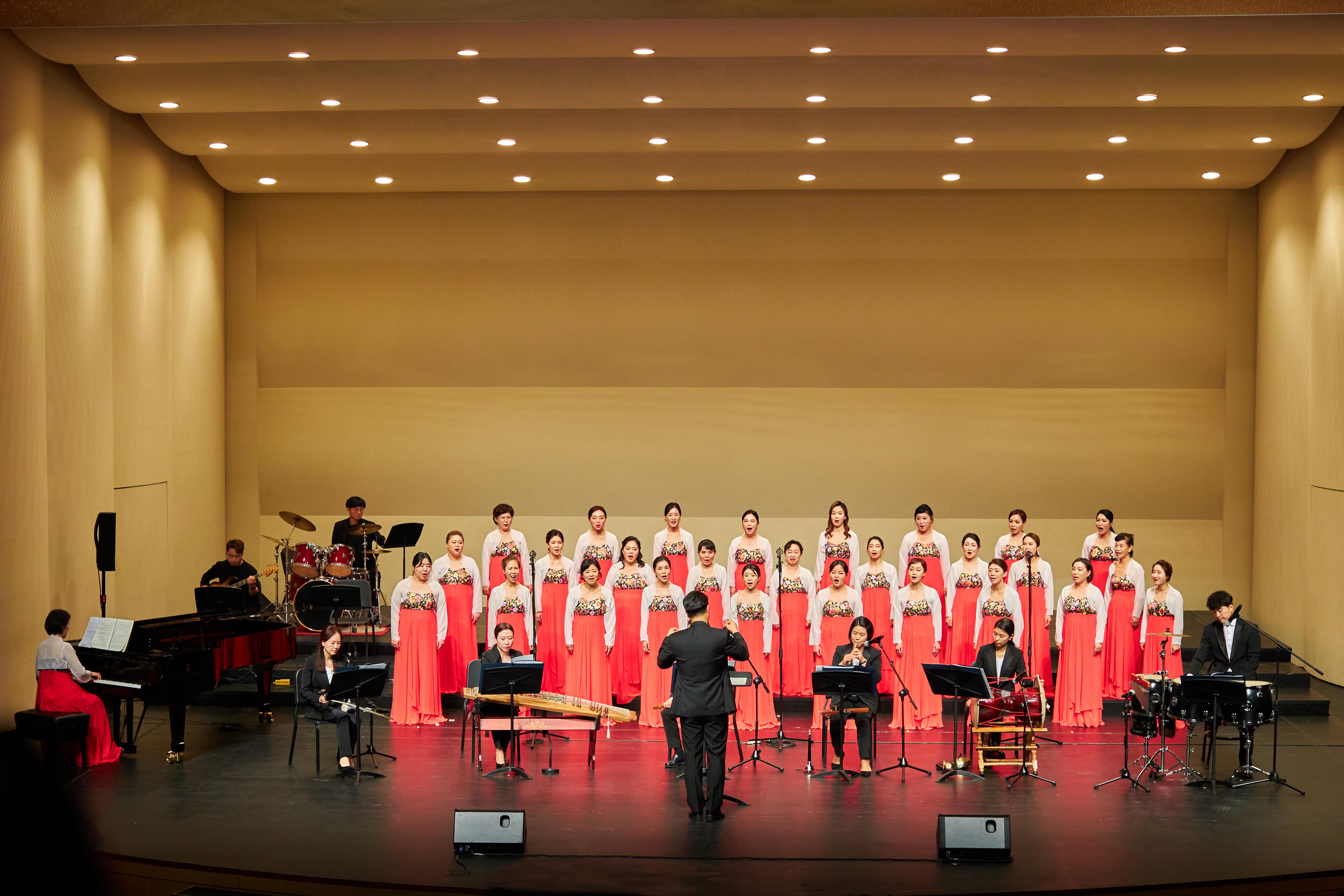 안산시 상록구 여성합창단, 제21회 정기연주회 ‘상록과 함께, 더 가까이’ 성황리 마무리