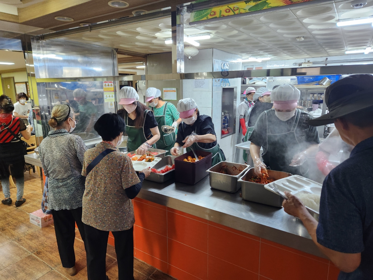 안산시약사회, 여름 맞아 안산시에 시원한 사랑의 나눔 손길