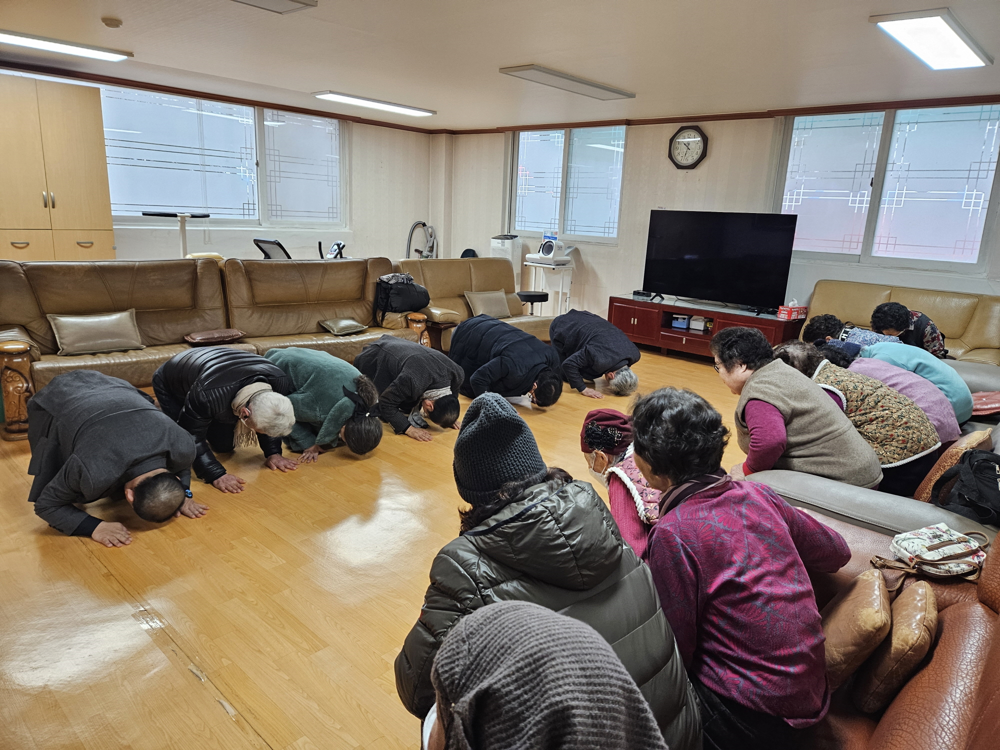 안산시 초지동, 새해맞이 경로당 방문 인사