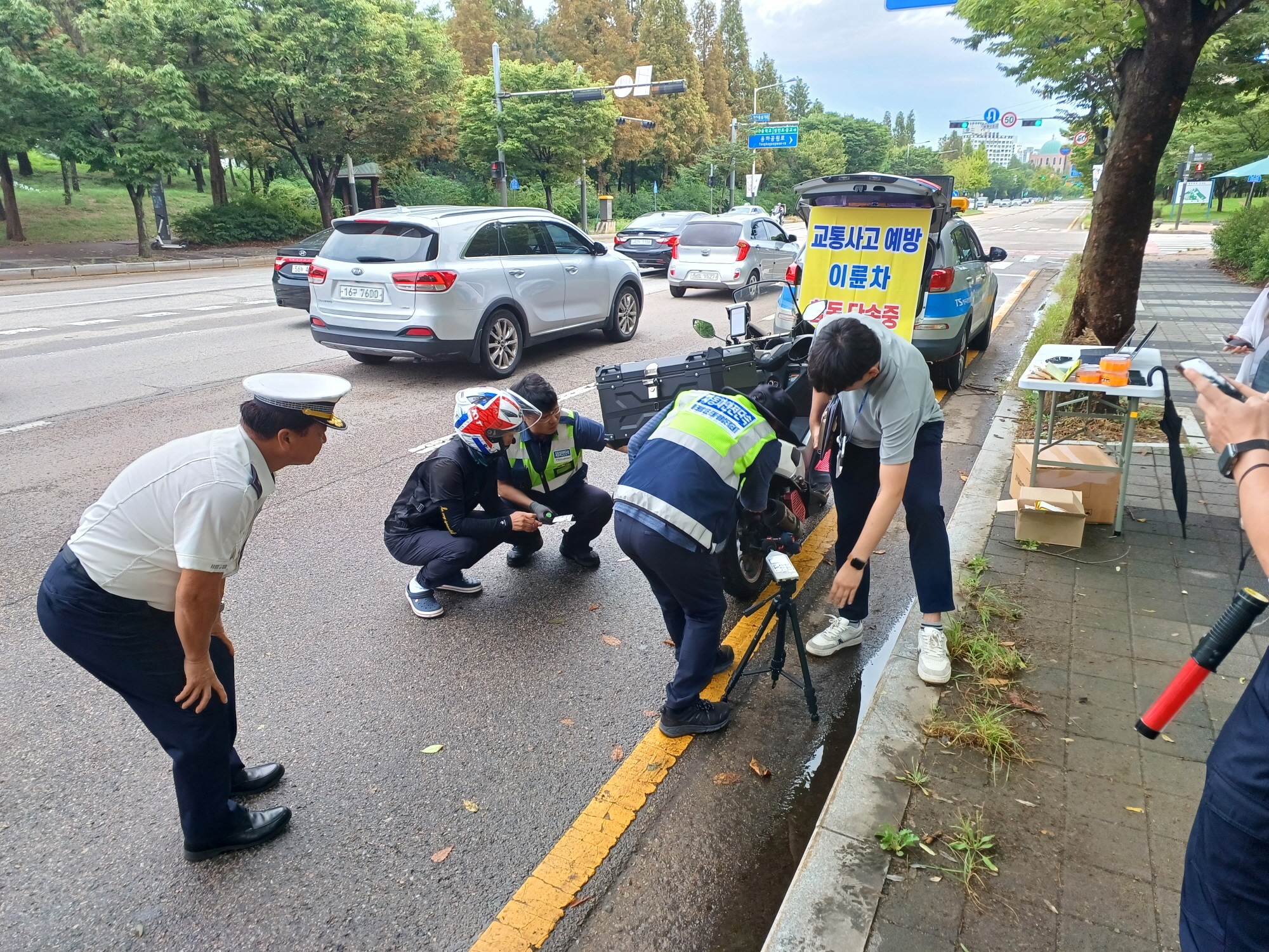 “이륜차 소음 멈춰”안산시 상록구, 경찰과 합동 특별 단속 벌여