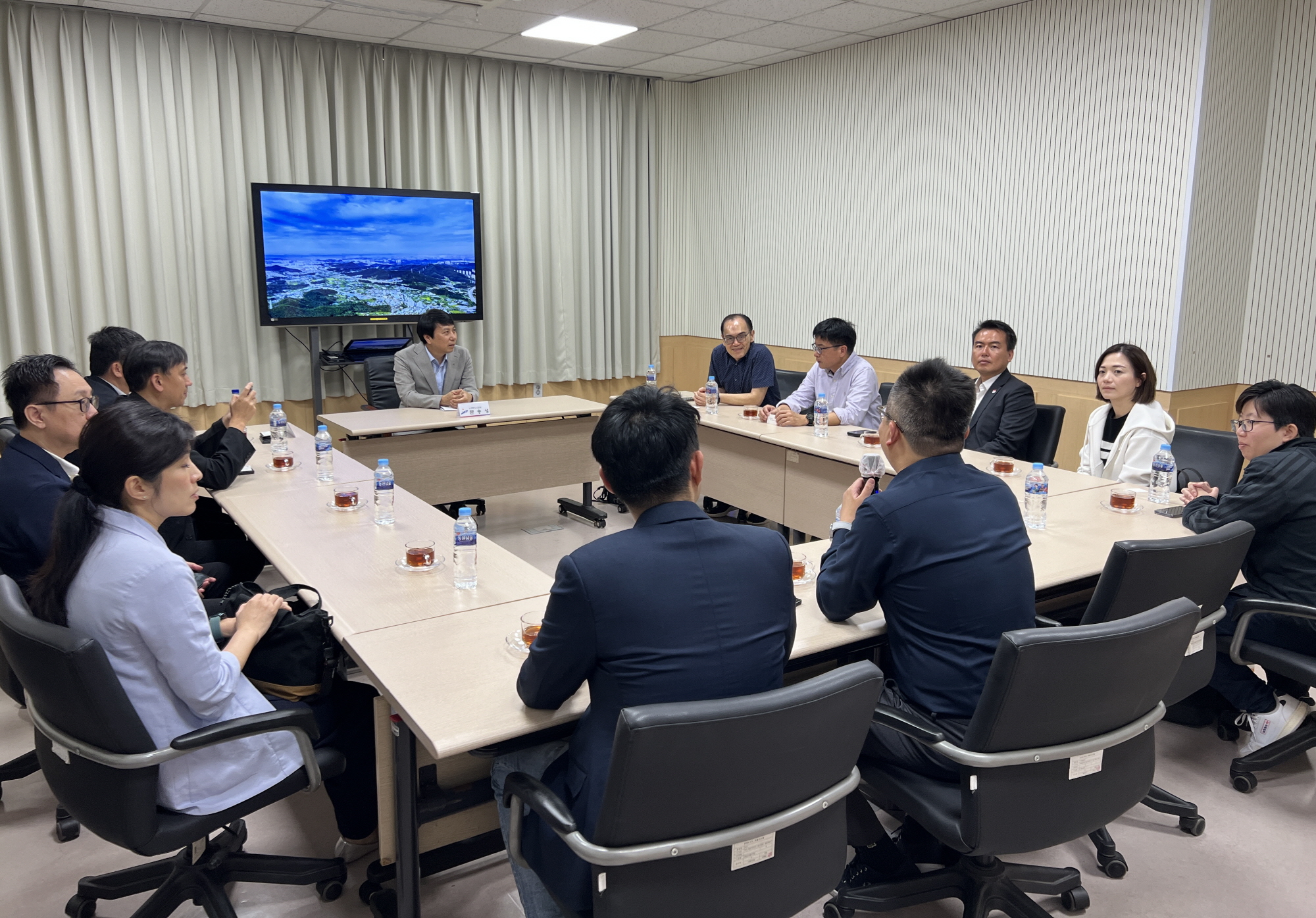 안산시, 싱가포르 육상교통청 대표단 영접… 교통 체계 벤치마킹