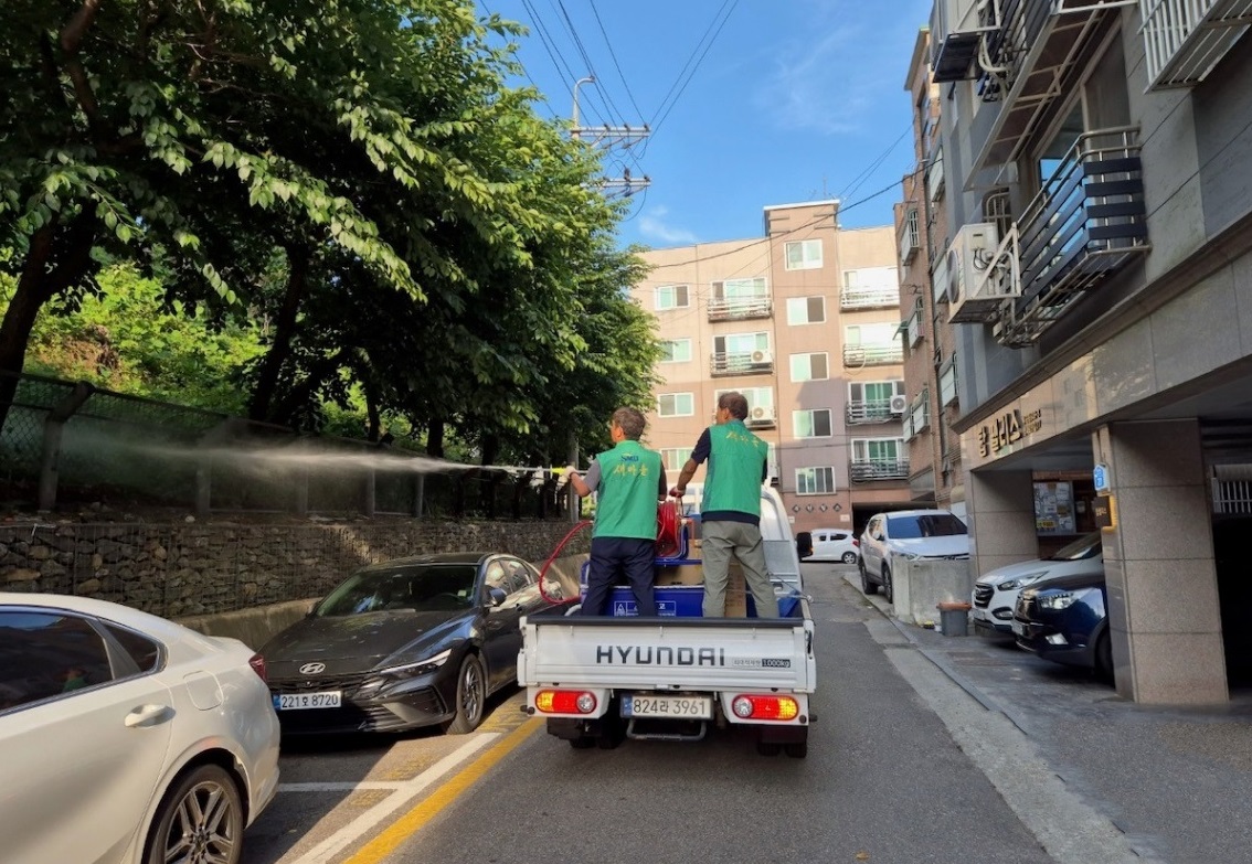 안산시 부곡동 새마을회, 여름철 방역활동 본격 추진