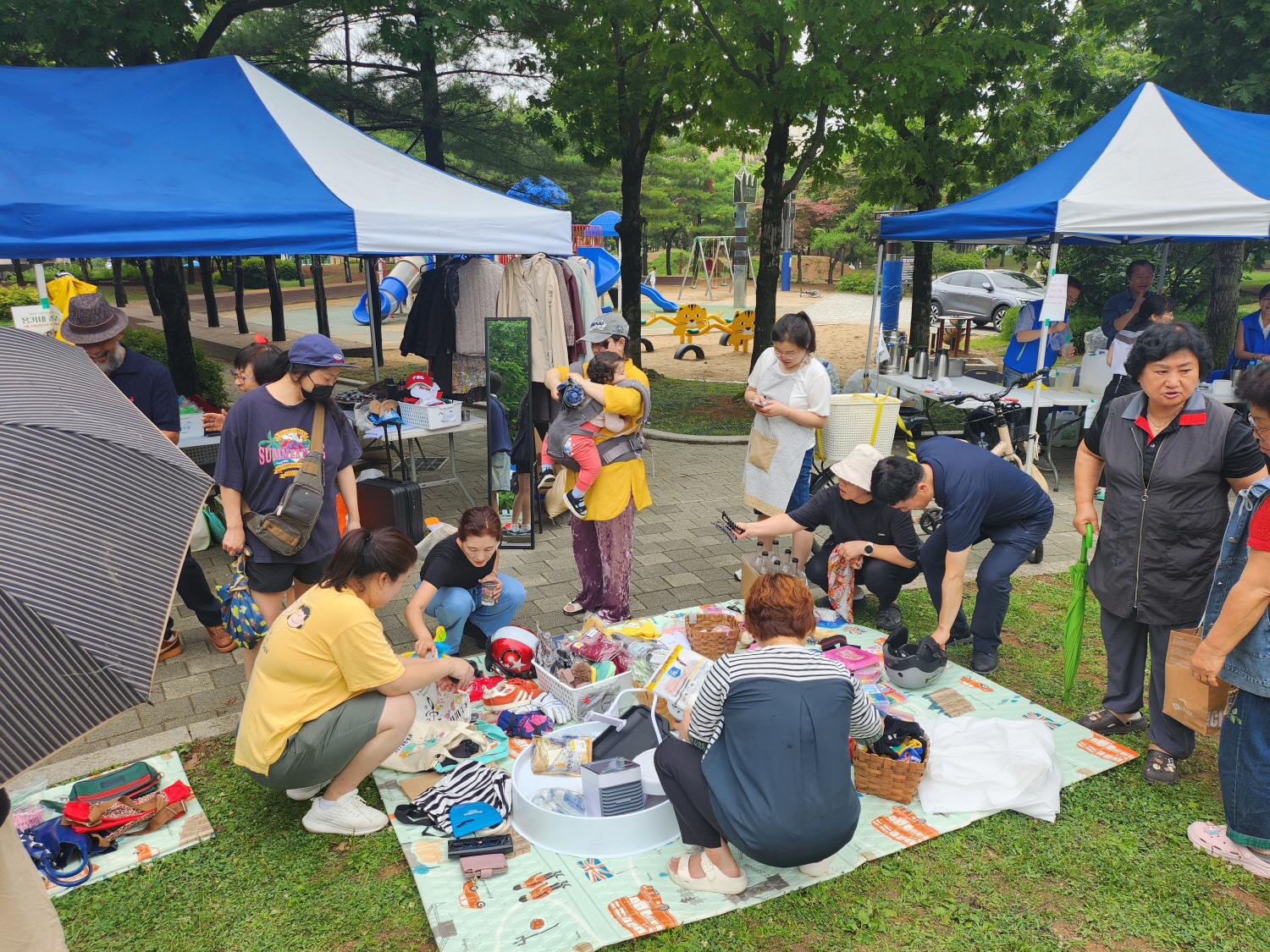 안산시 일동 주민자치회,‘용기내 공유장터’성황리에 개최