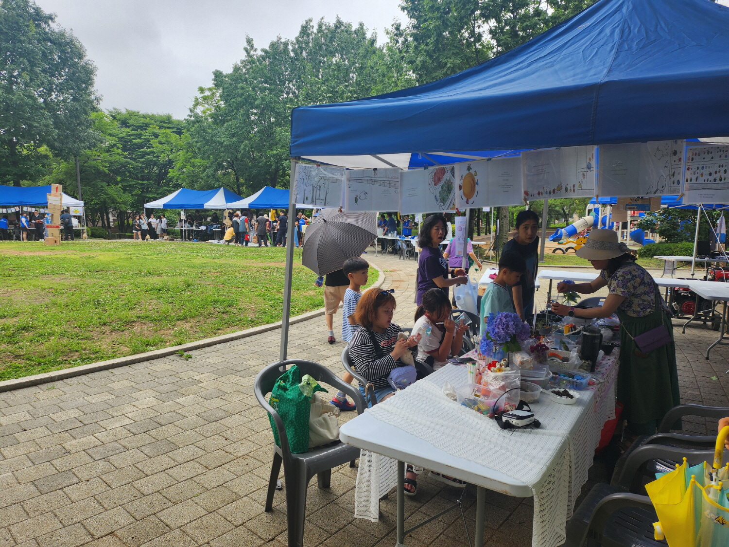 안산시 일동 주민자치회,‘용기내 공유장터’성황리에 개최