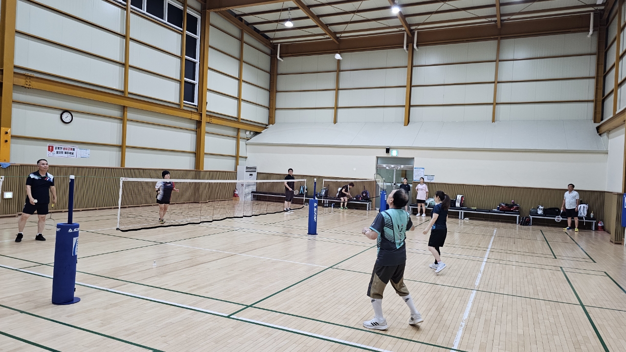 안산시 사이동, 공공체육시설 활용한 배드민턴 프로그램 운영 시작