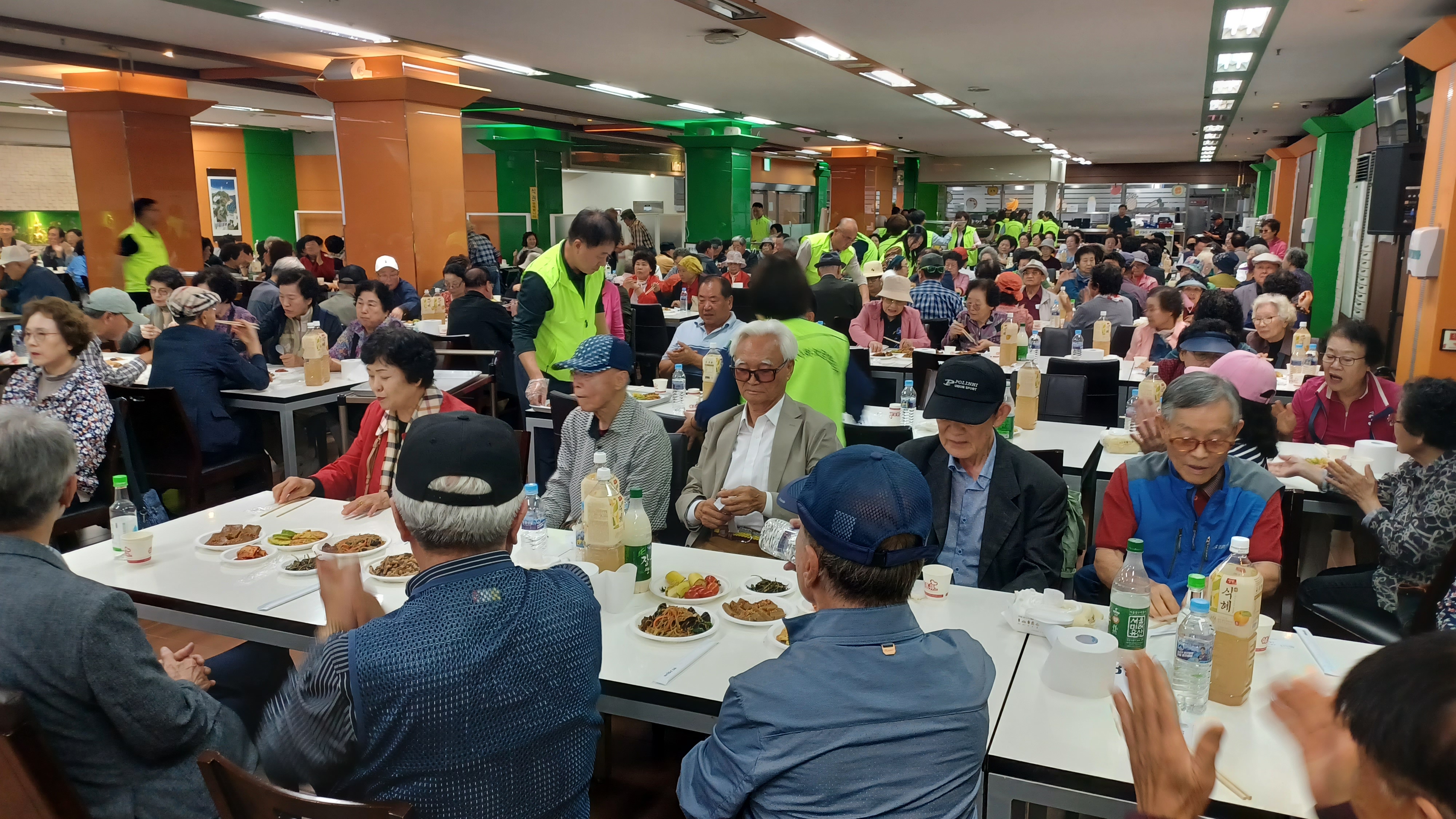 안산시 초지동, 노인의 날 기념‘한마음 경로잔치’개최