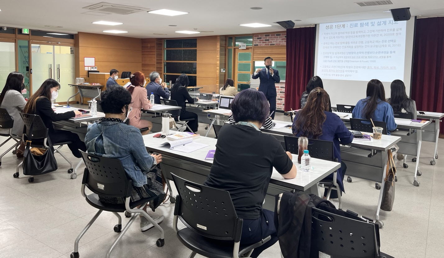 안산시, ‘청소년 진로멘토링 사업’ 참여 멘토 50명 모집