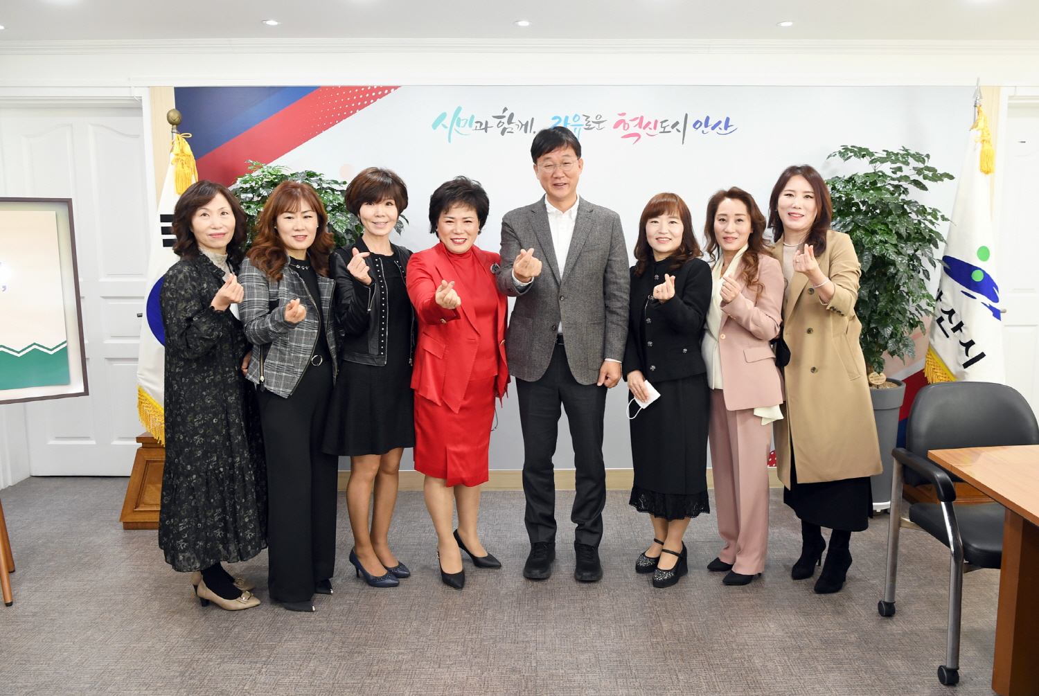 이민근 안산시장, 대한미용사회 상록구지부 임원진과 간담회