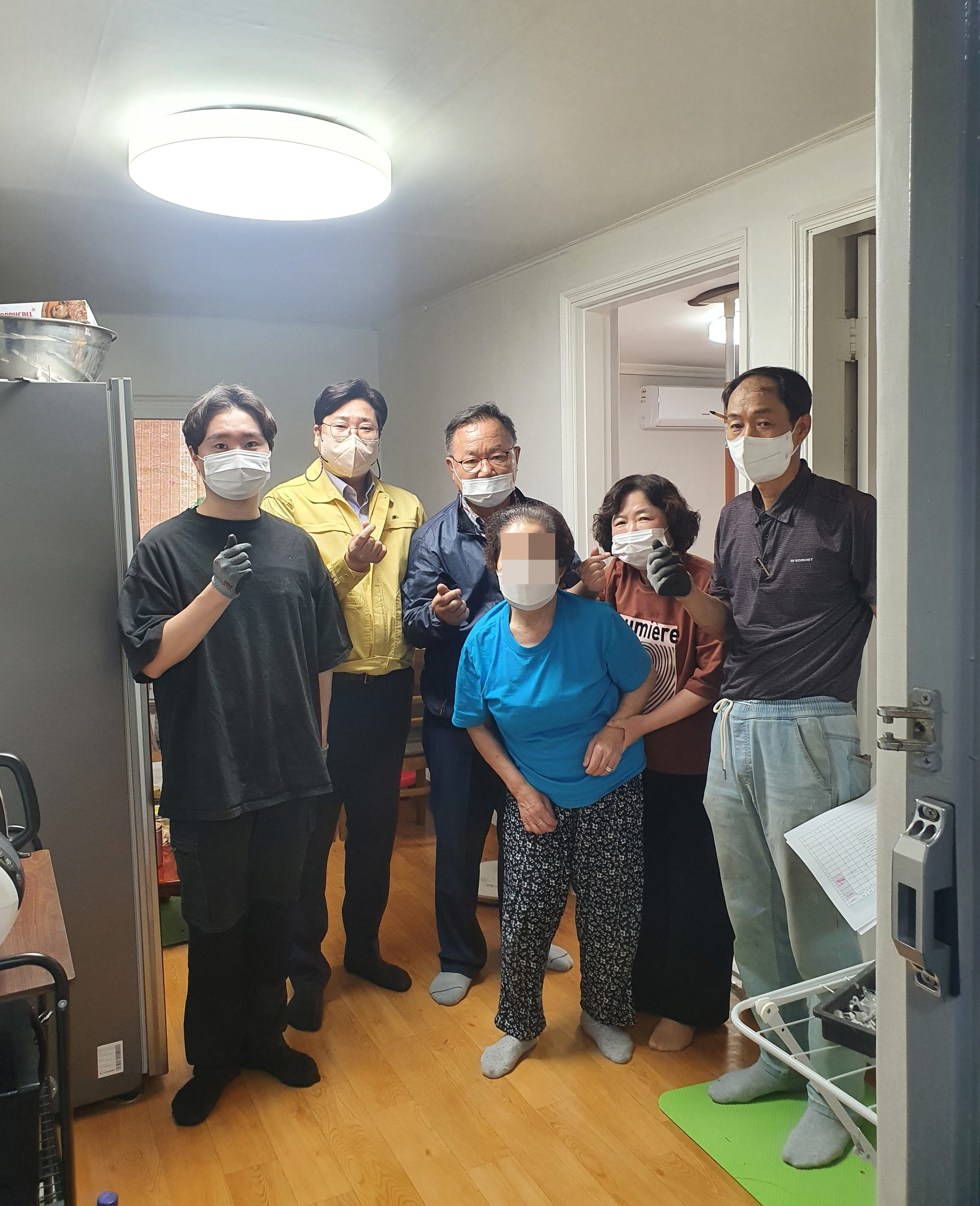 안산시 사동, 저소득 어르신 가정 LED 교체