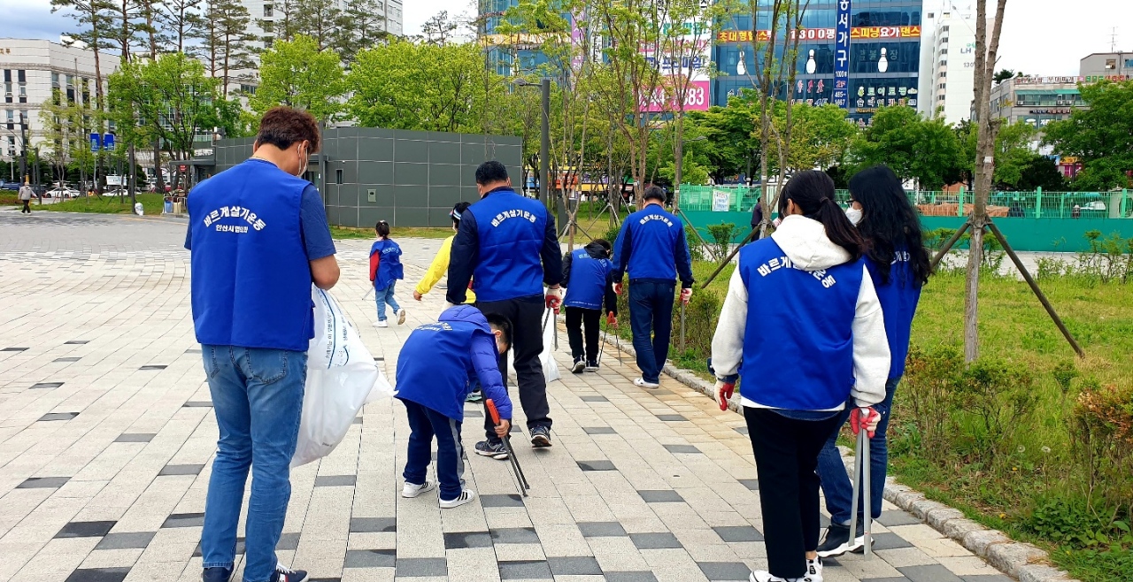 안산시 선부2동, 선부광장 5월과 함께 깨끗함을 입다