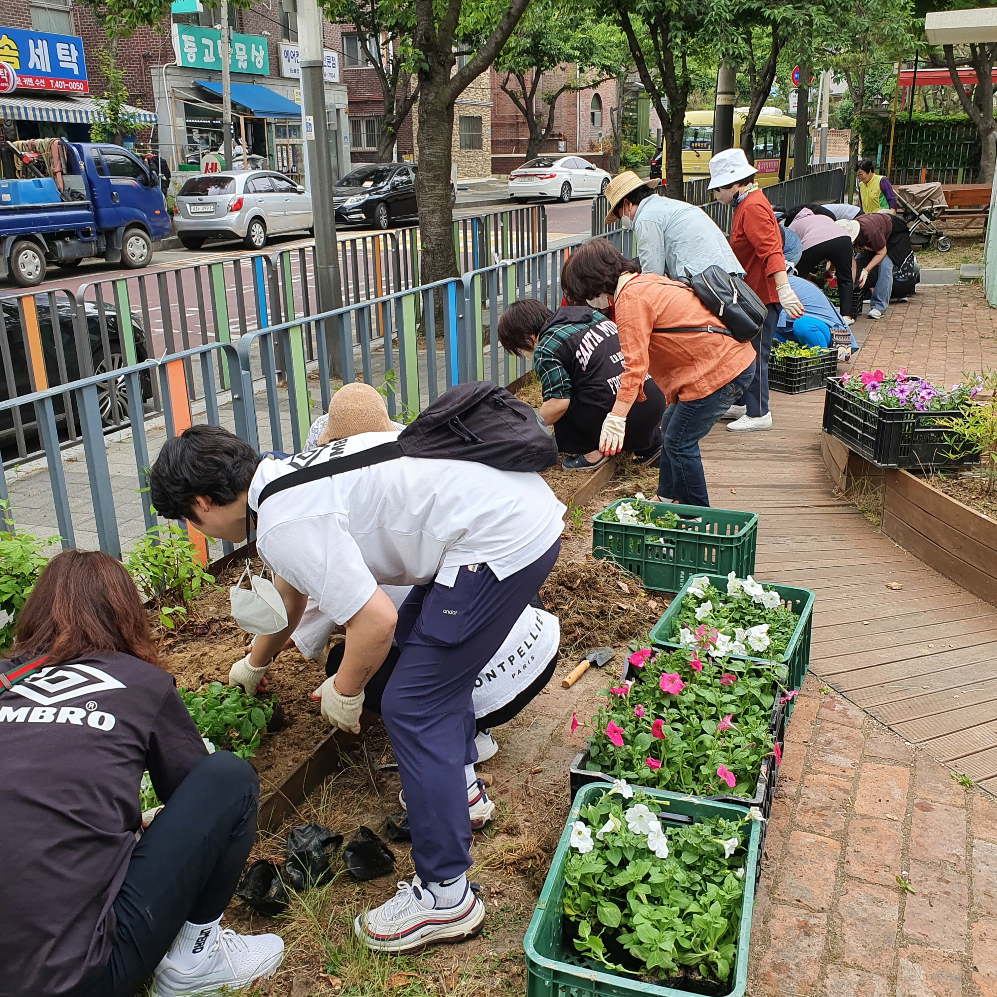 안산시 선부3동 “행복홀씨를 전해드립니다”