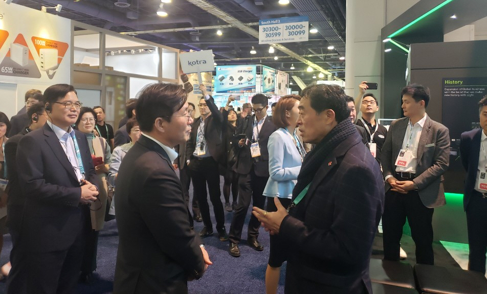 윤화섭 시장 “세계 최대 박람회에서 안산 기업 혁신기술 선보여”