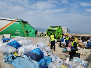 안산시, 풍도·육도 생활폐기물 수거…“깨끗한 섬 함께 만들어요”
