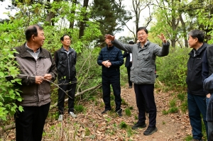 이민근 안산시장, 시민과 함께 가치토크…시민과 함께 대부해솔길 현장 점검