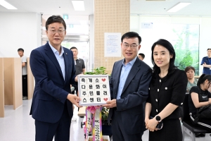 이민근 시장, 다문화이주민⁺센터 방문…“외국인 원스톱 행정서비스 선도”