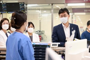 이민근 안산시장, 관내 응급의료기관 찾아 현장 의료진 격려