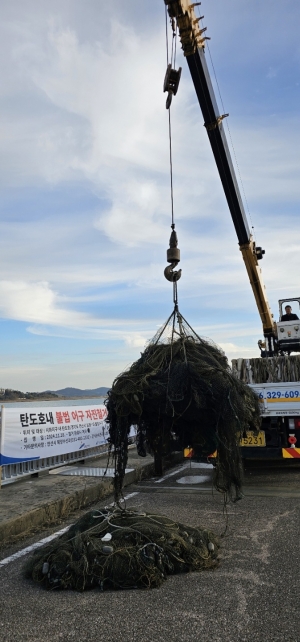 안산시, 탄도호 일원 불법어구 단속… 어업질서 확립 나서