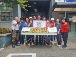 펀앤펀봉사단, 안산시 선부3동에 사랑담은 감자 나눔