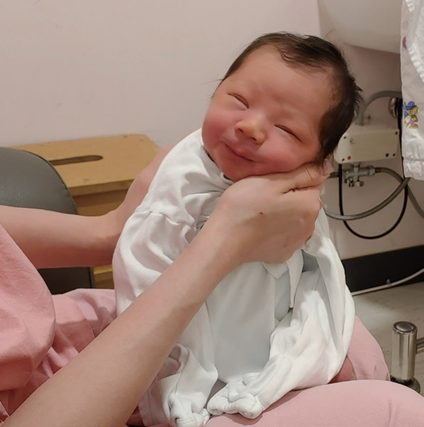 ‘엄마’ 와 ‘아빠’의 호칭을 선물해준 나의 천사