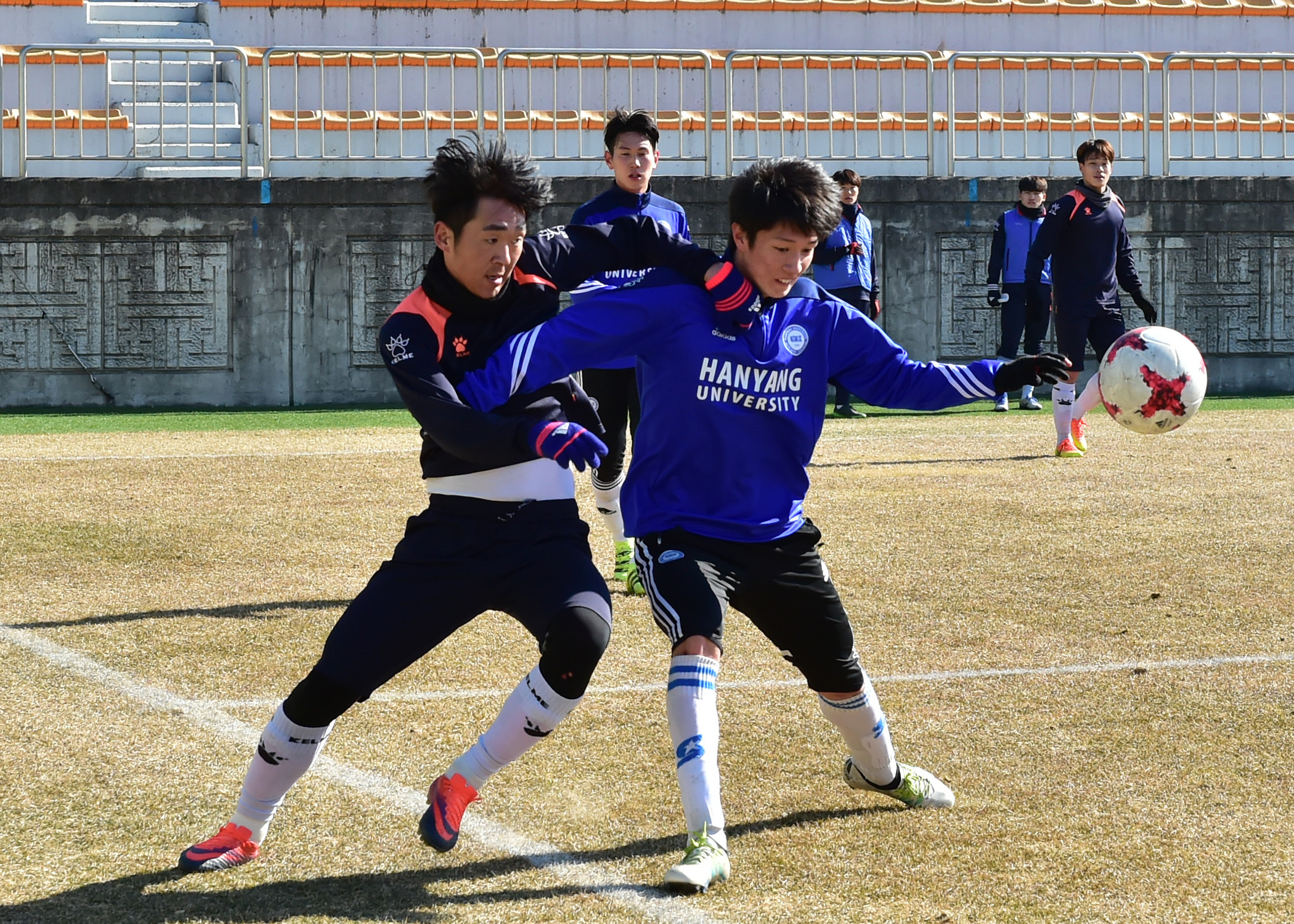 제종길 안산시장, 안산그리너스FC 창원 전지훈련장 방문