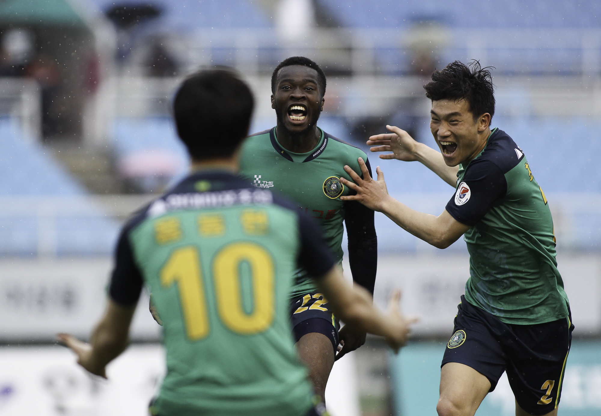 부천FC 상대 3대1 역전승...홈 4연승, 7경기 연속 무패!