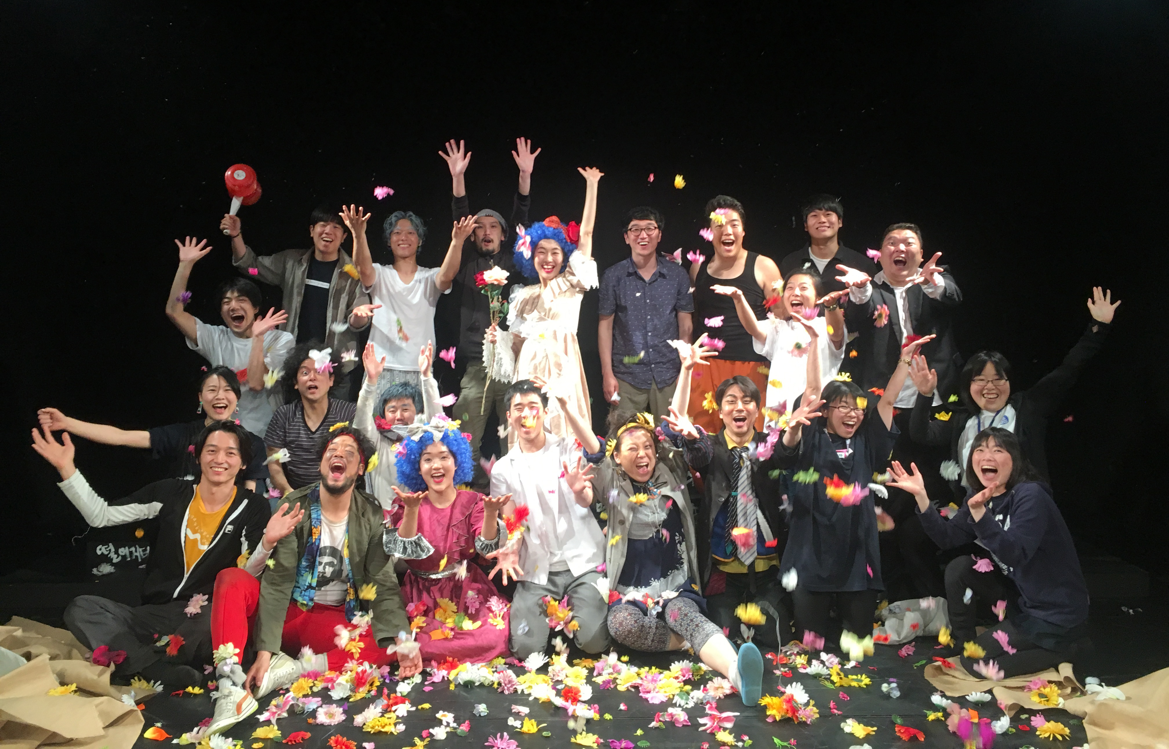 일본극단 ‘핫케이샤’의 연극 <로미오&줄리엣>