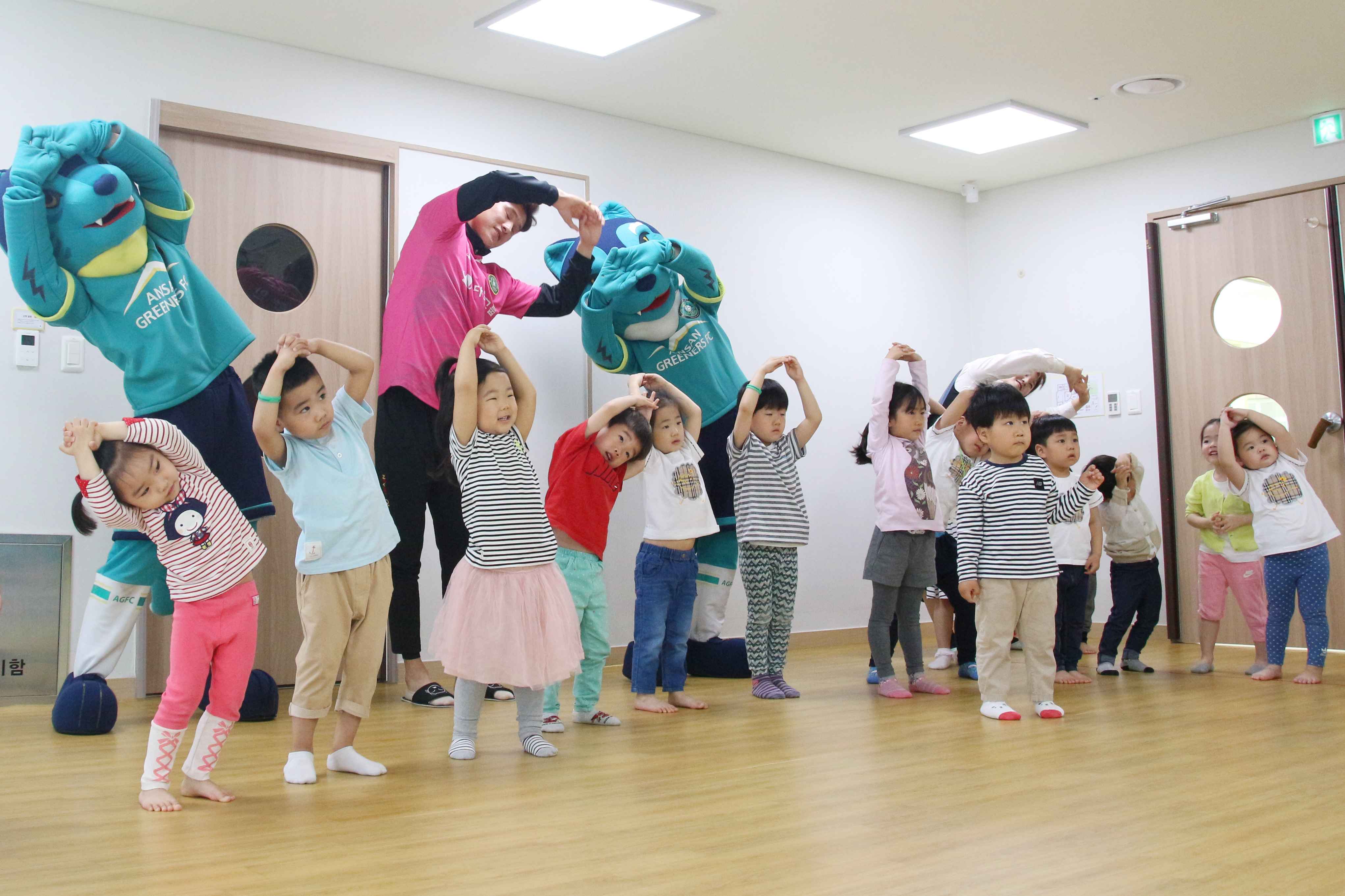 아이들의 건강을 책임지는 ‘그리너스 꼬꼬마 체조’ 개시